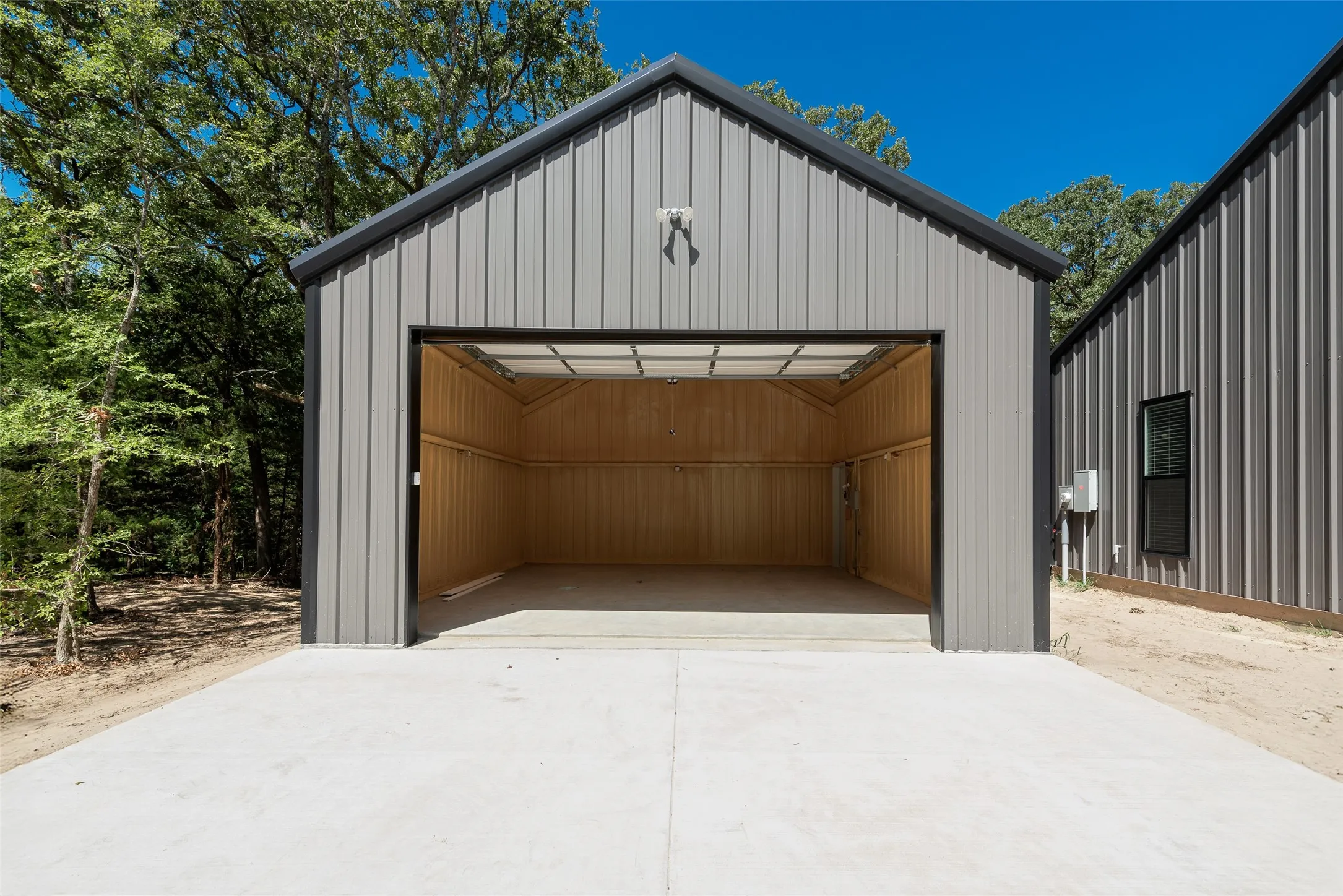 Single Family Residence For Sale in Hunt County , 6326 FM 2101, Quinlan, Texas 75474, 3 Bedroom, 4 Bathroom, 2 Garage spaces, 2,004 Sqft, built in 2026, mls#21362542, Real Estate Agent in Quinlan, Homes For Sale in Hunt county, Homes For Sale in Quinlan, Realtor in Quinlan Texas, Real Estate Brokerage Independent Realty Texas, Luminita Cordes Realtor