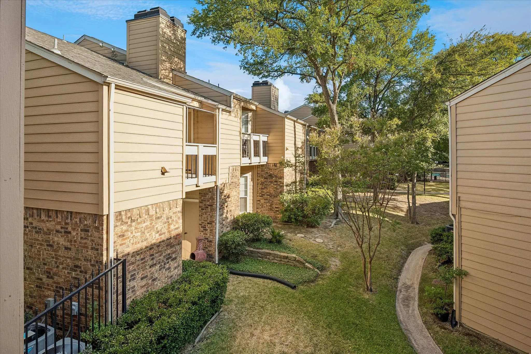 Condominium For Sale in Dallas County , 14277 Preston Road 122, Dallas, Texas 75254, 0, 1 Bathroom, Garage spaces, 546 Sqft, built in 1982, mls#21363477, Real Estate Agent in Dallas, Homes For Sale in Dallas county, Homes For Sale in Dallas, Realtor in Dallas Texas, Real Estate Brokerage Independent Realty Texas, Luminita Cordes Realtor