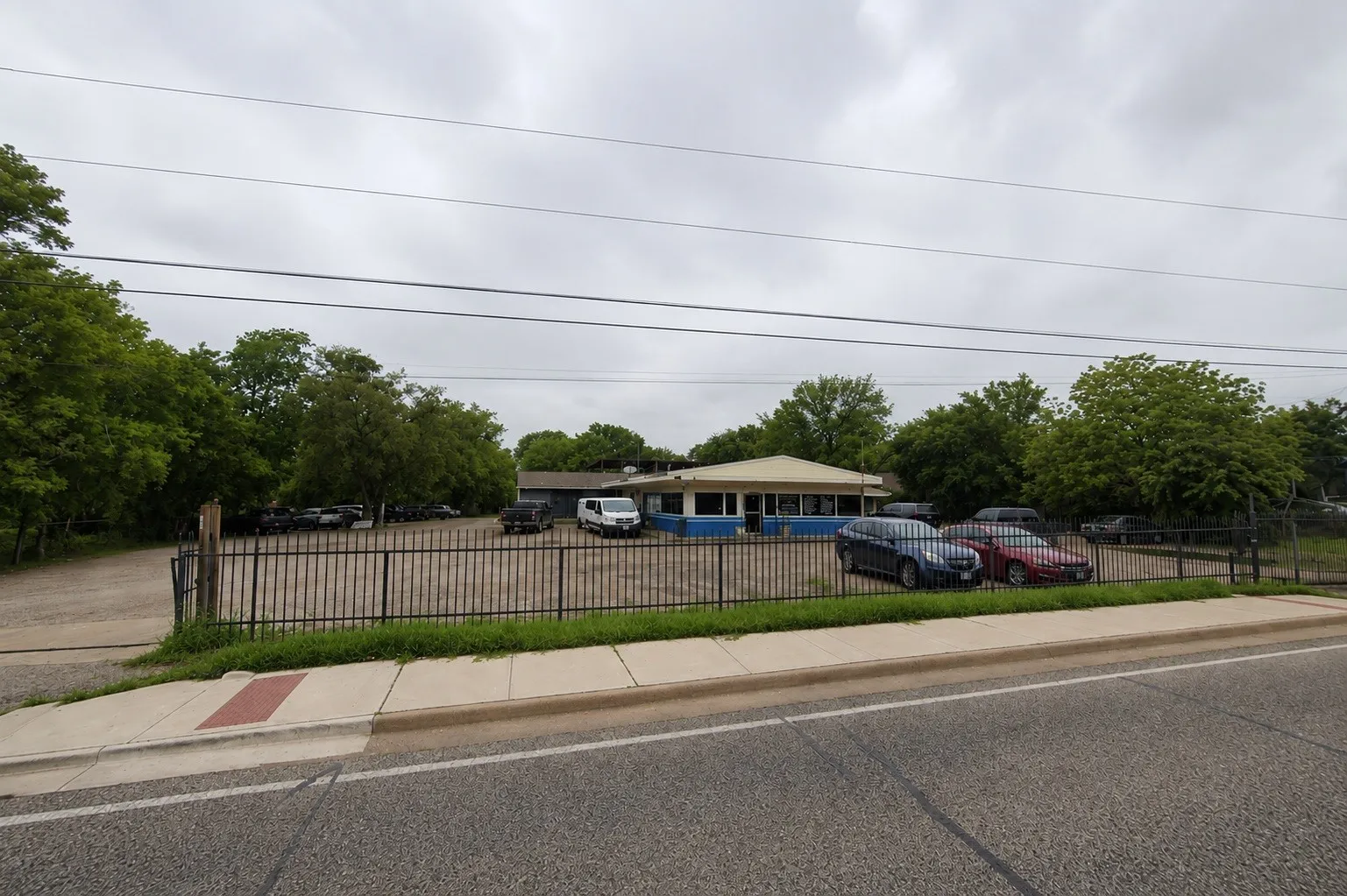 Office For Sale in Dallas County , 6855 Scyene Road, Dallas, Texas 75227, 0, 0, Garage spaces, 0 Sqft, built in 1955, Price $1,500,000, mls#21363486, Real Estate Agent in Dallas, Homes For Sale in Dallas county, Homes For Sale in Dallas, Realtor in Dallas Texas, Real Estate Brokerage Independent Realty Texas, Luminita Cordes Realtor