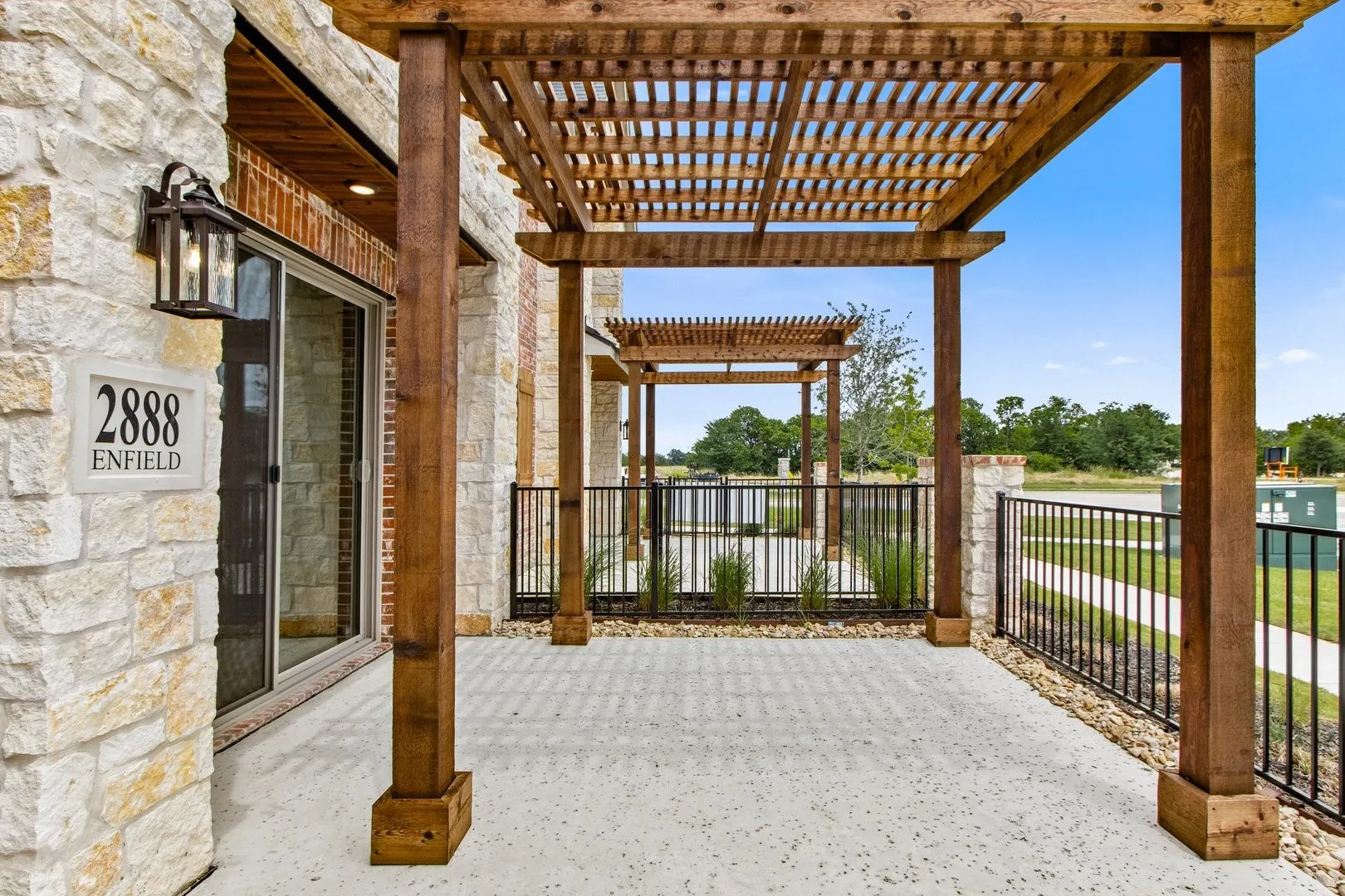 004-2888Enfield-TheColony-TX-75056-Patio.jpg-SMALL