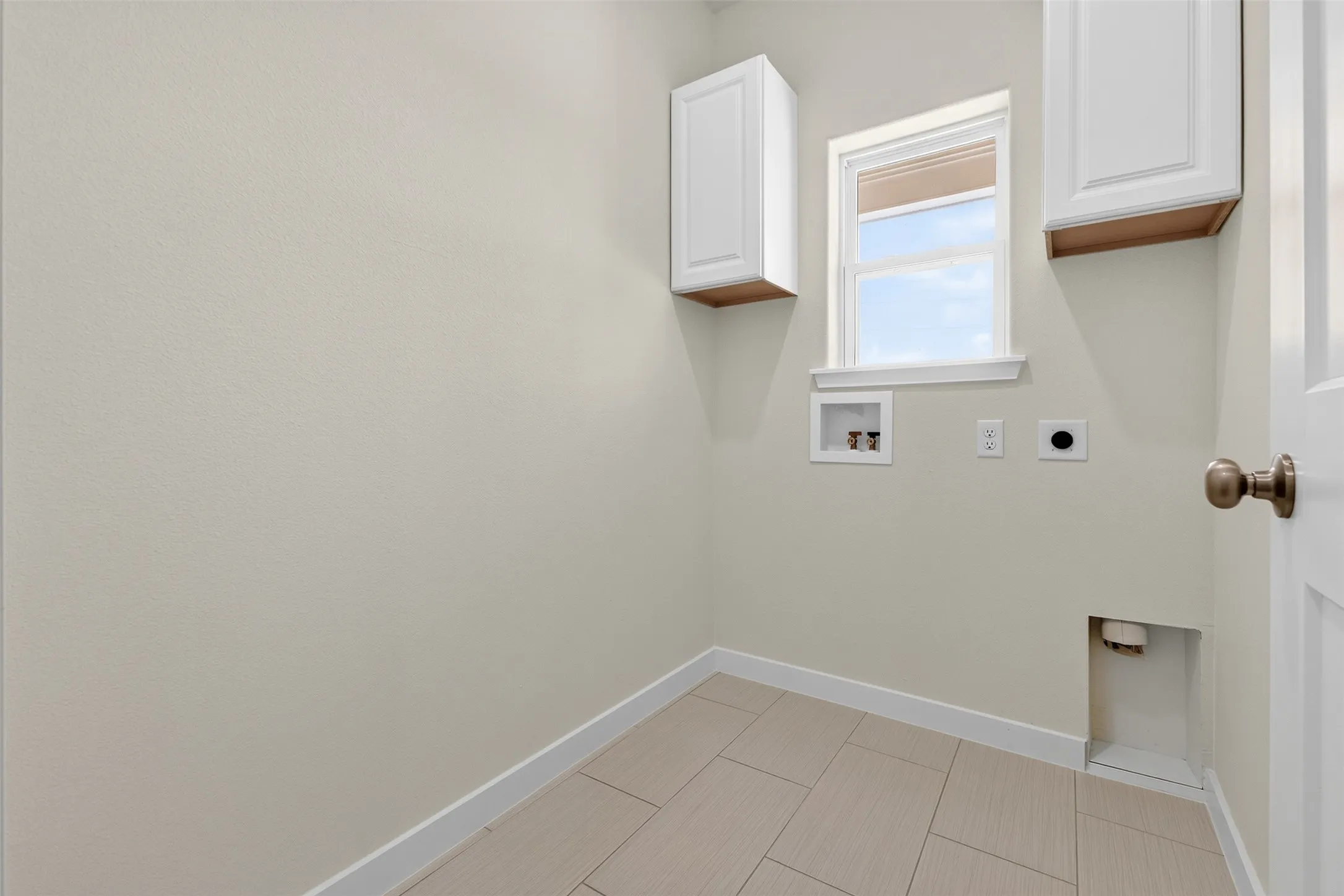 Single Family Residence For Sale in Hood County , 1312 Phoenix Court, Granbury, Texas 76048, 3 Bedroom, 2 Bathroom, 1 Garage spaces, 1,505 Sqft, built in 2026, mls#21363264, Real Estate Agent in Granbury, Homes For Sale in Hood county, Homes For Sale in Granbury, Realtor in Granbury Texas, Real Estate Brokerage Independent Realty Texas, Luminita Cordes Realtor