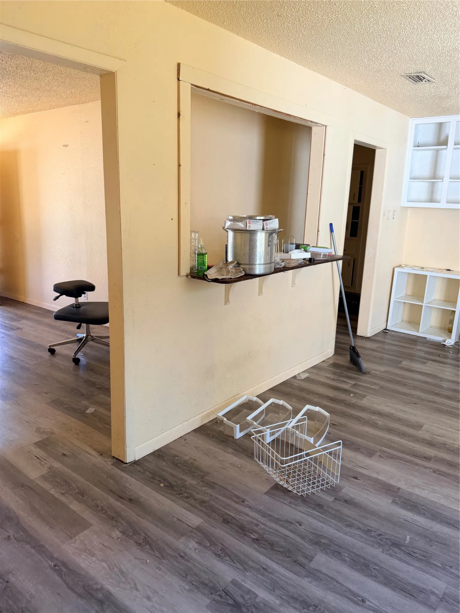 Single Family Residence For Sale in Mc Lennan County , 313 Lawndale Street, Robinson, Texas 76706, 3 Bedroom, 1 Bathroom, Garage spaces, 1,466 Sqft, built in 1950, mls#21363458, Real Estate Agent in Robinson, Homes For Sale in Mc Lennan county, Homes For Sale in Robinson, Realtor in Robinson Texas, Real Estate Brokerage Independent Realty Texas, Luminita Cordes Realtor