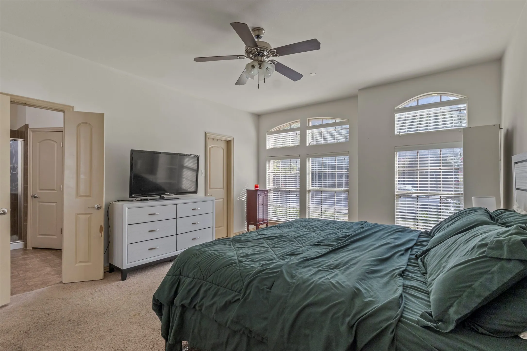 Townhouse For Sale in Dallas County , 4940 Empire Way, Irving, Texas 75038, 3 Bedroom, 3 Bathroom, 2 Garage spaces, 2,364 Sqft, built in 2012, mls#21359075, Real Estate Agent in Irving, Homes For Sale in Dallas county, Homes For Sale in Irving, Realtor in Irving Texas, Real Estate Brokerage Independent Realty Texas, Luminita Cordes Realtor