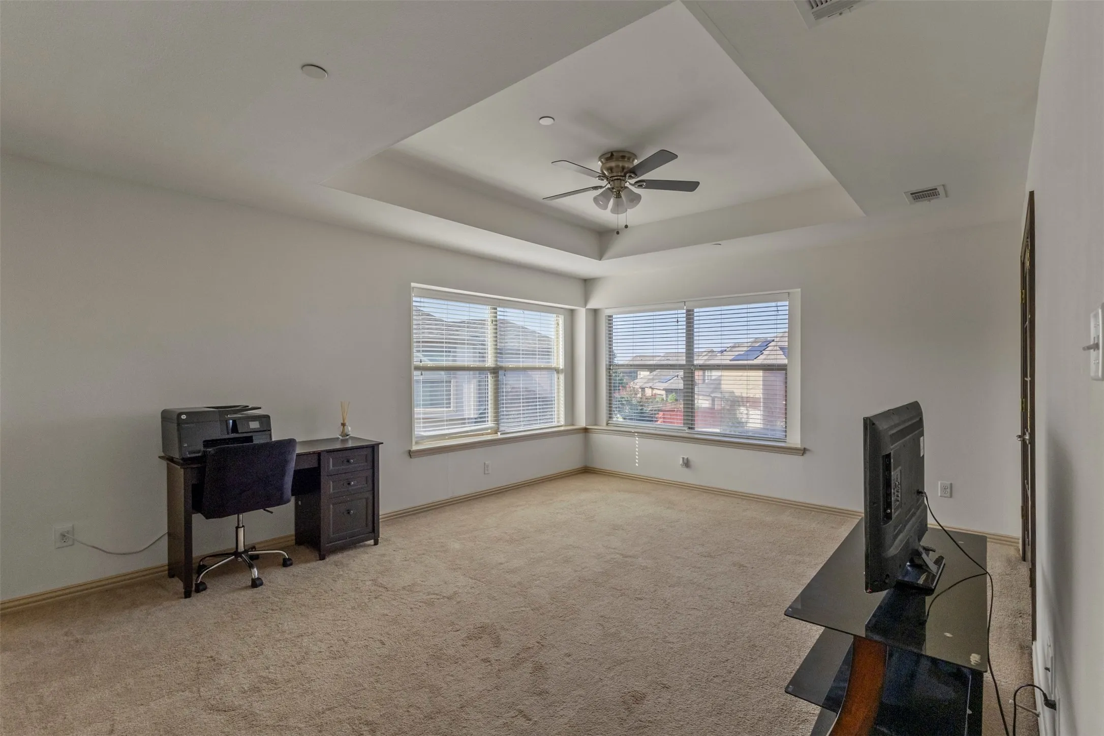 Townhouse For Sale in Dallas County , 4940 Empire Way, Irving, Texas 75038, 3 Bedroom, 3 Bathroom, 2 Garage spaces, 2,364 Sqft, built in 2012, mls#21359075, Real Estate Agent in Irving, Homes For Sale in Dallas county, Homes For Sale in Irving, Realtor in Irving Texas, Real Estate Brokerage Independent Realty Texas, Luminita Cordes Realtor