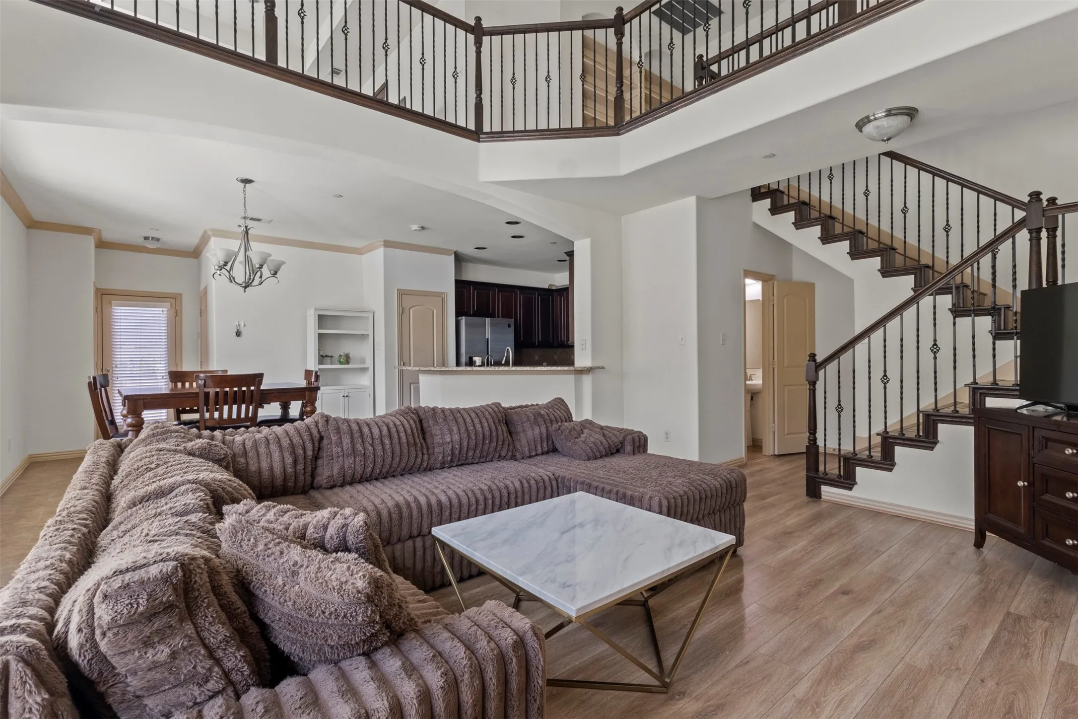 Townhouse For Sale in Dallas County , 4940 Empire Way, Irving, Texas 75038, 3 Bedroom, 3 Bathroom, 2 Garage spaces, 2,364 Sqft, built in 2012, mls#21359075, Real Estate Agent in Irving, Homes For Sale in Dallas county, Homes For Sale in Irving, Realtor in Irving Texas, Real Estate Brokerage Independent Realty Texas, Luminita Cordes Realtor