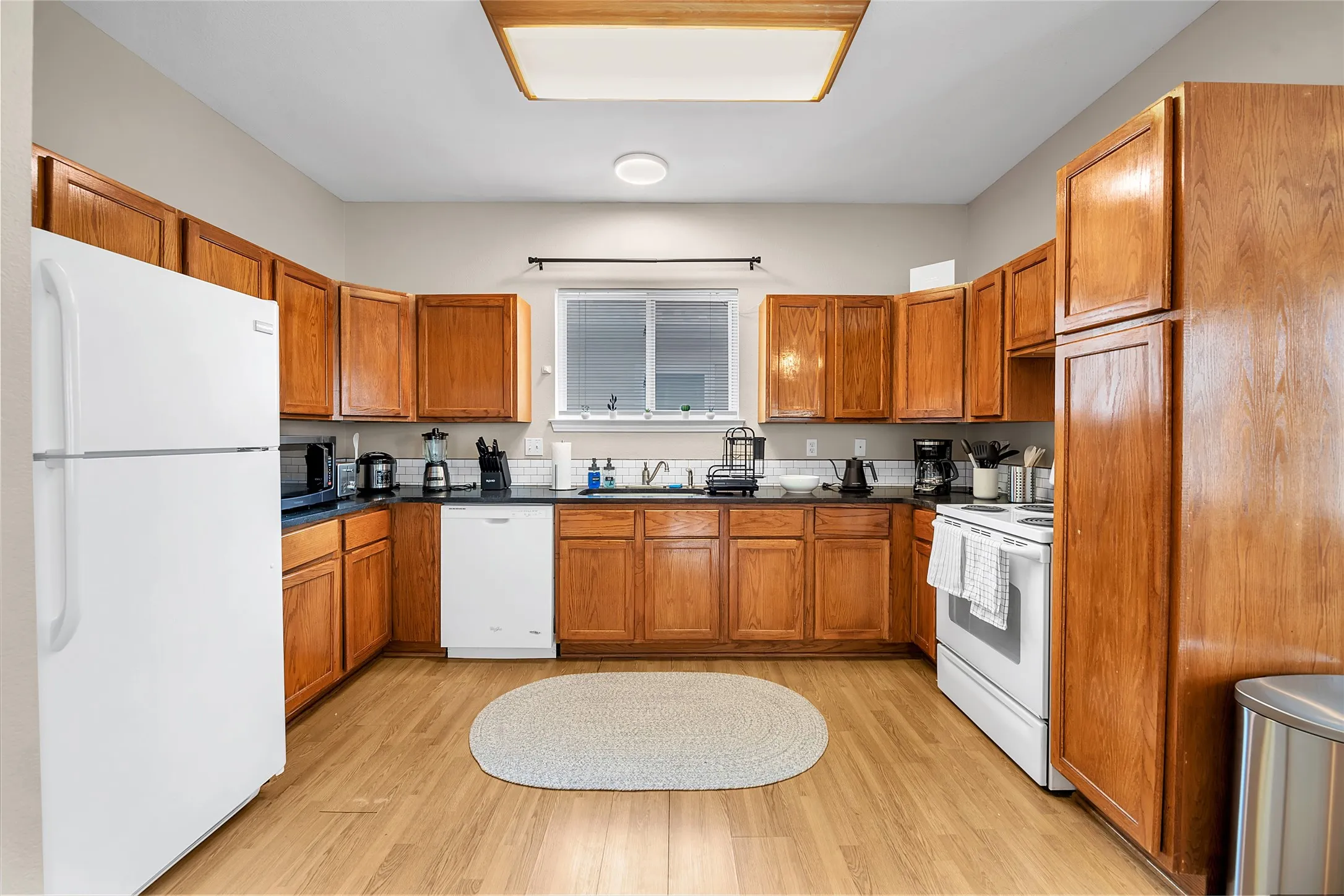 Duplex For Sale in Mc Lennan County , 1425 James Avenue, Waco, Texas 76706, 8 Bedroom, 4 Bathroom, Garage spaces, 0 Sqft, built in 2006, Price $569,000, mls#21360543, Real Estate Agent in Waco, Homes For Sale in Mc Lennan county, Homes For Sale in Waco, Realtor in Waco Texas, Real Estate Brokerage Independent Realty Texas, Luminita Cordes Realtor