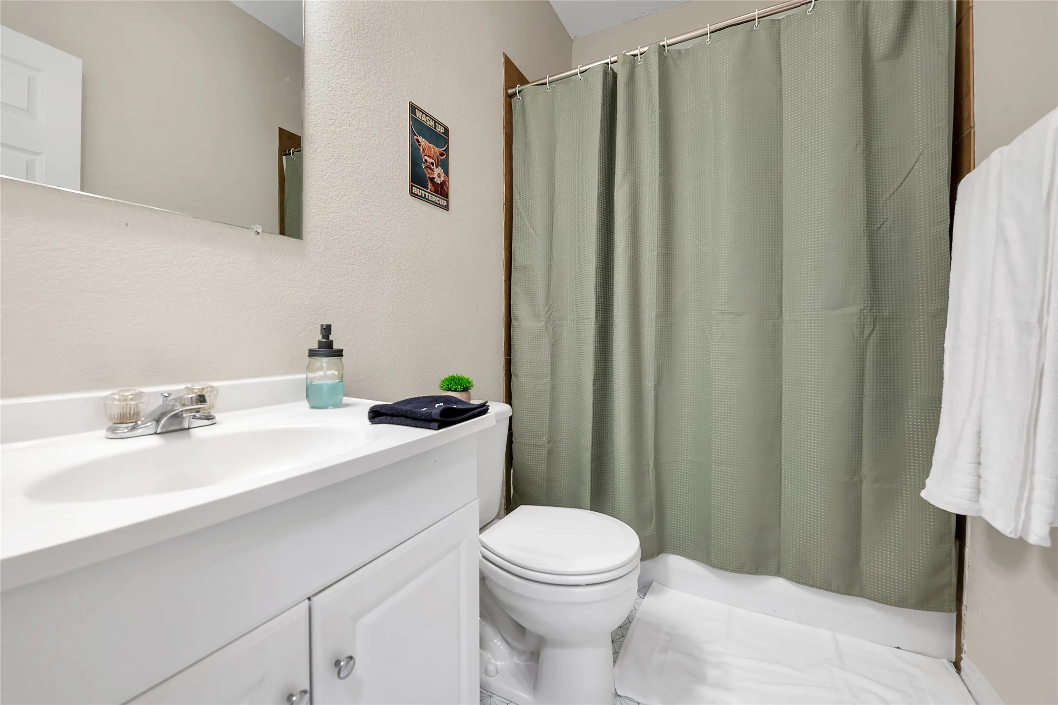Duplex For Sale in Mc Lennan County , 1425 James Avenue, Waco, Texas 76706, 8 Bedroom, 4 Bathroom, Garage spaces, 0 Sqft, built in 2006, Price $569,000, mls#21360543, Real Estate Agent in Waco, Homes For Sale in Mc Lennan county, Homes For Sale in Waco, Realtor in Waco Texas, Real Estate Brokerage Independent Realty Texas, Luminita Cordes Realtor