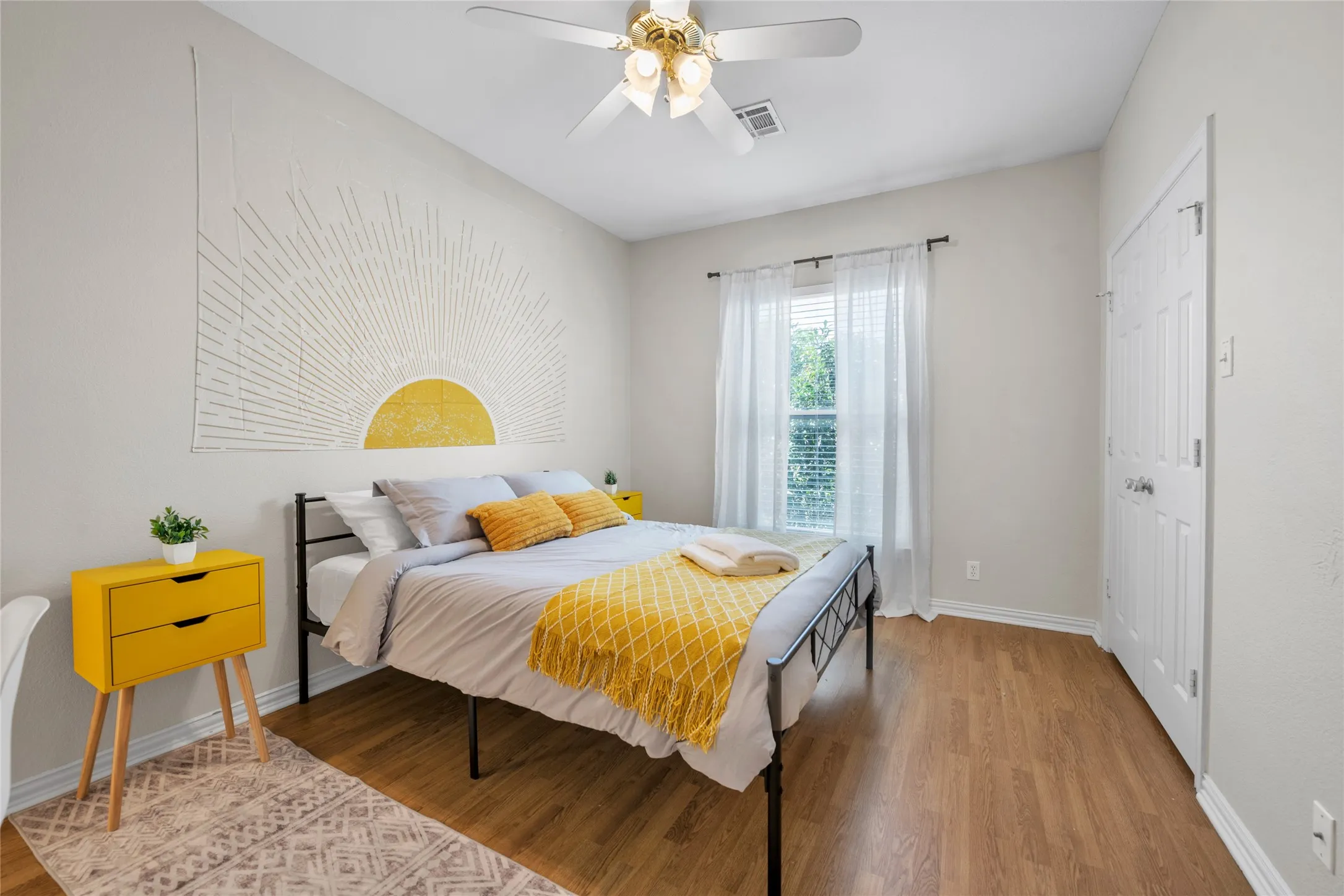 Duplex For Sale in Mc Lennan County , 1425 James Avenue, Waco, Texas 76706, 8 Bedroom, 4 Bathroom, Garage spaces, 0 Sqft, built in 2006, Price $569,000, mls#21360543, Real Estate Agent in Waco, Homes For Sale in Mc Lennan county, Homes For Sale in Waco, Realtor in Waco Texas, Real Estate Brokerage Independent Realty Texas, Luminita Cordes Realtor