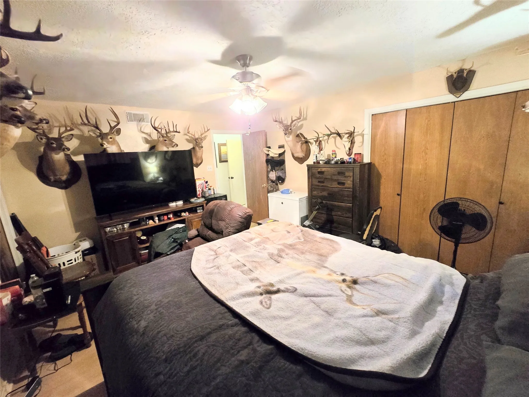 Single Family Residence For Sale in Trinity County , 178 Coral Gables, Trinity, Texas 75862, 4 Bedroom, 3 Bathroom, 2 Garage spaces, 3,005 Sqft, built in 1988, mls#21363326, Real Estate Agent in Trinity, Homes For Sale in Trinity county, Homes For Sale in Trinity, Realtor in Trinity Texas, Real Estate Brokerage Independent Realty Texas, Luminita Cordes Realtor