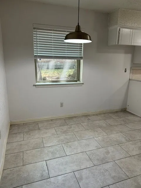 Single Family Residence For Rent in Dallas County , 1441 Quartet Drive, Dallas, Texas 75241, 3 Bedroom, 2 Bathroom, 2 Garage spaces, 1,319 Sqft, built in 1973, mls#21363453, Real Estate Agent in Dallas, Homes For Rent in Dallas county, Homes For Rent in Dallas, Realtor in Dallas Texas, Real Estate Brokerage Independent Realty Texas, Luminita Cordes Realtor
