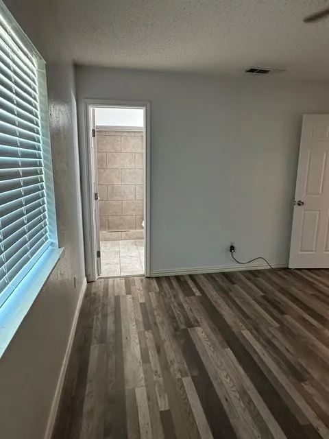 Single Family Residence For Rent in Dallas County , 1441 Quartet Drive, Dallas, Texas 75241, 3 Bedroom, 2 Bathroom, 2 Garage spaces, 1,319 Sqft, built in 1973, mls#21363453, Real Estate Agent in Dallas, Homes For Rent in Dallas county, Homes For Rent in Dallas, Realtor in Dallas Texas, Real Estate Brokerage Independent Realty Texas, Luminita Cordes Realtor