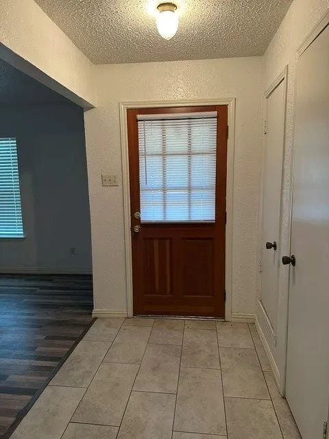 Single Family Residence For Rent in Dallas County , 1441 Quartet Drive, Dallas, Texas 75241, 3 Bedroom, 2 Bathroom, 2 Garage spaces, 1,319 Sqft, built in 1973, mls#21363453, Real Estate Agent in Dallas, Homes For Rent in Dallas county, Homes For Rent in Dallas, Realtor in Dallas Texas, Real Estate Brokerage Independent Realty Texas, Luminita Cordes Realtor