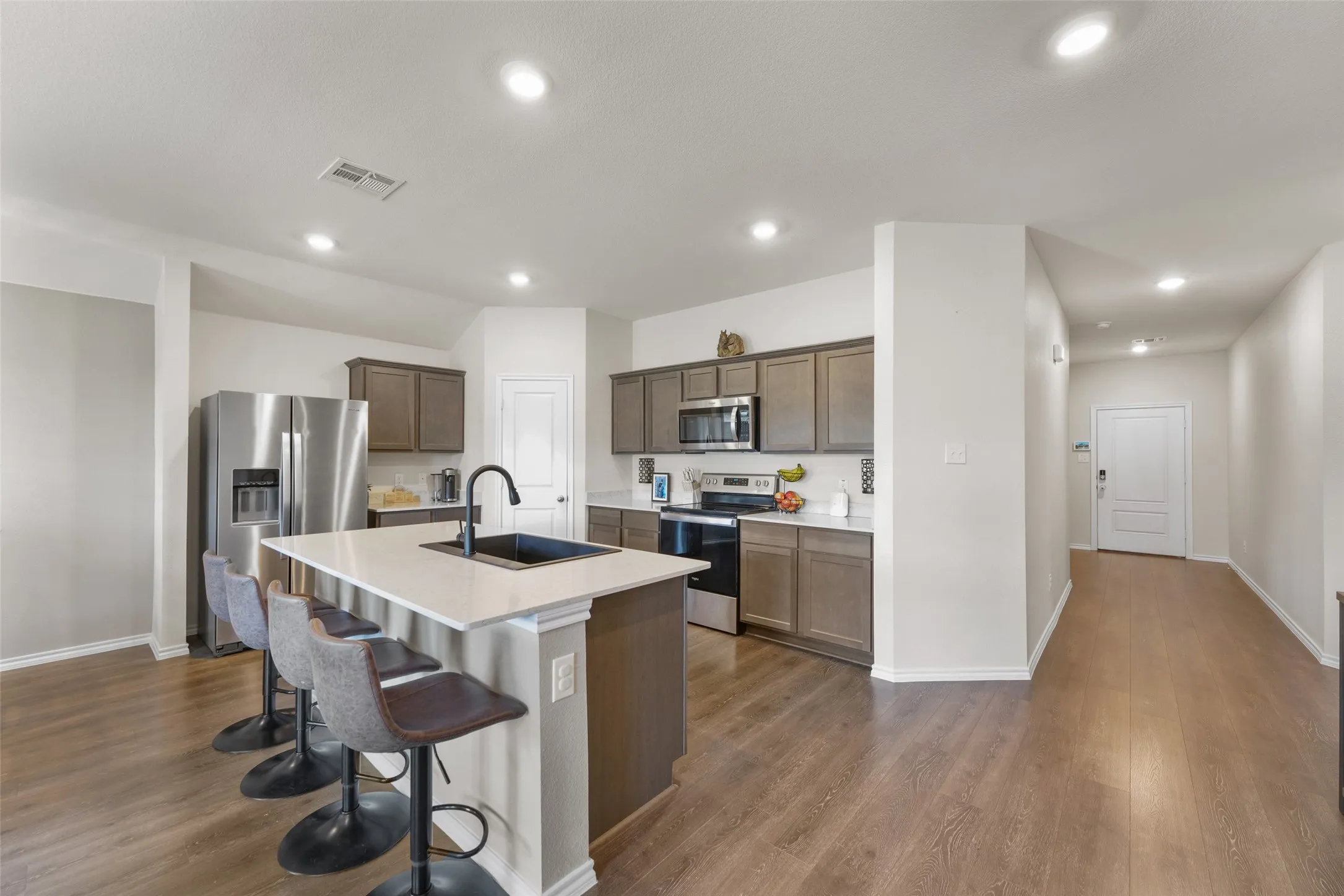 Single Family Residence For Sale in Hunt County , 144 Silver Charm Lane, Caddo Mills, Texas 75135, 4 Bedroom, 2 Bathroom, 2 Garage spaces, 1,583 Sqft, built in 2021, mls#21363163, Real Estate Agent in Caddo Mills, Homes For Sale in Hunt county, Homes For Sale in Caddo Mills, Realtor in Caddo Mills Texas, Real Estate Brokerage Independent Realty Texas, Luminita Cordes Realtor
