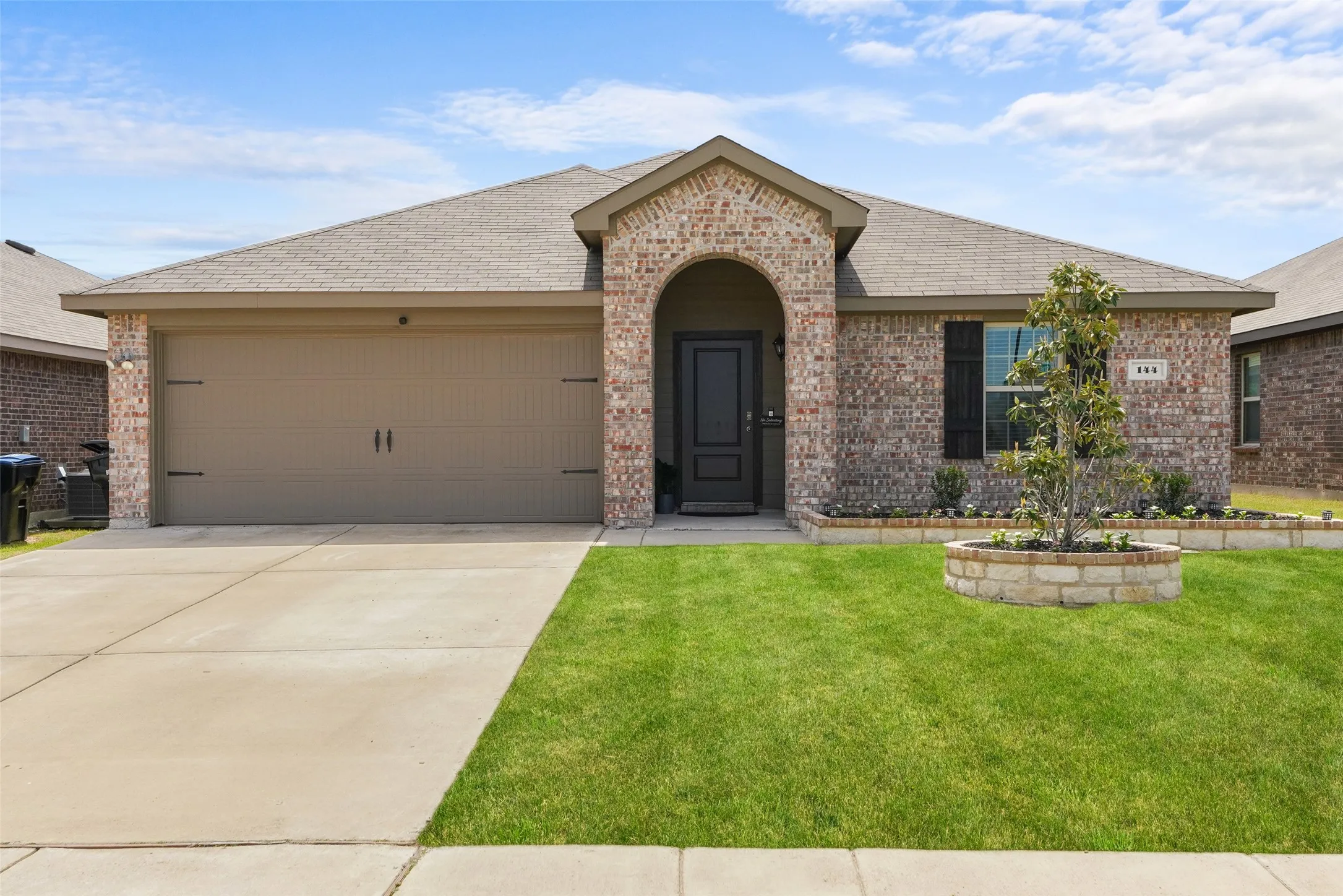 Single Family Residence For Sale in Hunt County , 144 Silver Charm Lane, Caddo Mills, Texas 75135, 4 Bedroom, 2 Bathroom, 2 Garage spaces, 1,583 Sqft, built in 2021, mls#21363163, Real Estate Agent in Caddo Mills, Homes For Sale in Hunt county, Homes For Sale in Caddo Mills, Realtor in Caddo Mills Texas, Real Estate Brokerage Independent Realty Texas, Luminita Cordes Realtor