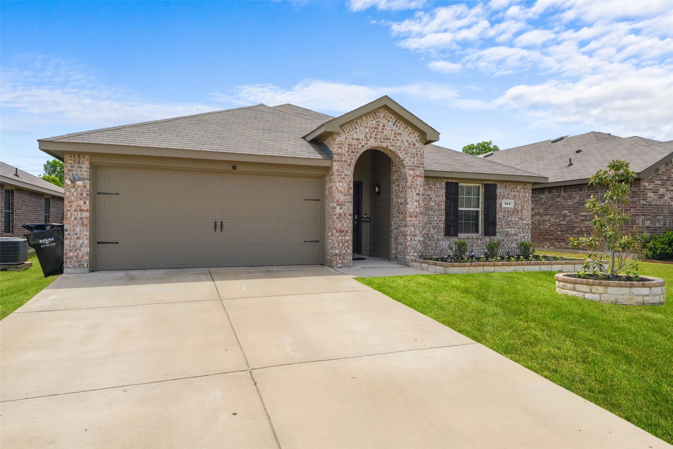 Single Family Residence For Sale in Hunt County , 144 Silver Charm Lane, Caddo Mills, Texas 75135, 4 Bedroom, 2 Bathroom, 2 Garage spaces, 1,583 Sqft, built in 2021, mls#21363163, Real Estate Agent in Caddo Mills, Homes For Sale in Hunt county, Homes For Sale in Caddo Mills, Realtor in Caddo Mills Texas, Real Estate Brokerage Independent Realty Texas, Luminita Cordes Realtor