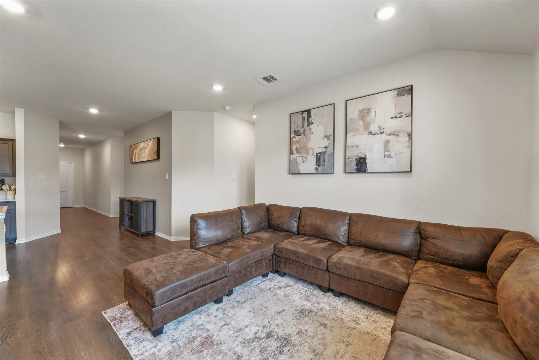 Single Family Residence For Sale in Hunt County , 144 Silver Charm Lane, Caddo Mills, Texas 75135, 4 Bedroom, 2 Bathroom, 2 Garage spaces, 1,583 Sqft, built in 2021, mls#21363163, Real Estate Agent in Caddo Mills, Homes For Sale in Hunt county, Homes For Sale in Caddo Mills, Realtor in Caddo Mills Texas, Real Estate Brokerage Independent Realty Texas, Luminita Cordes Realtor