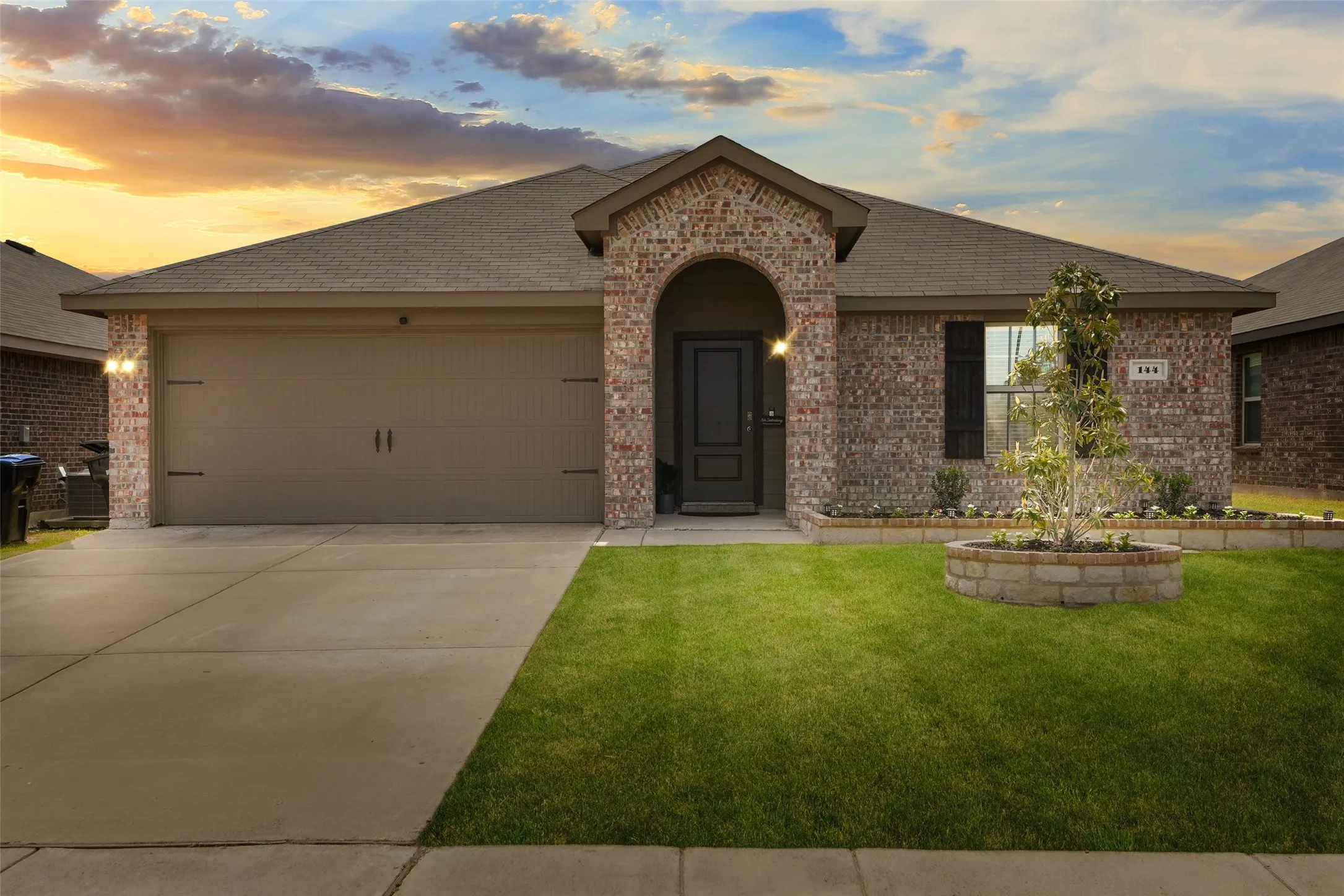Single Family Residence For Sale in Hunt County , 144 Silver Charm Lane, Caddo Mills, Texas 75135, 4 Bedroom, 2 Bathroom, 2 Garage spaces, 1,583 Sqft, built in 2021, mls#21363163, Real Estate Agent in Caddo Mills, Homes For Sale in Hunt county, Homes For Sale in Caddo Mills, Realtor in Caddo Mills Texas, Real Estate Brokerage Independent Realty Texas, Luminita Cordes Realtor