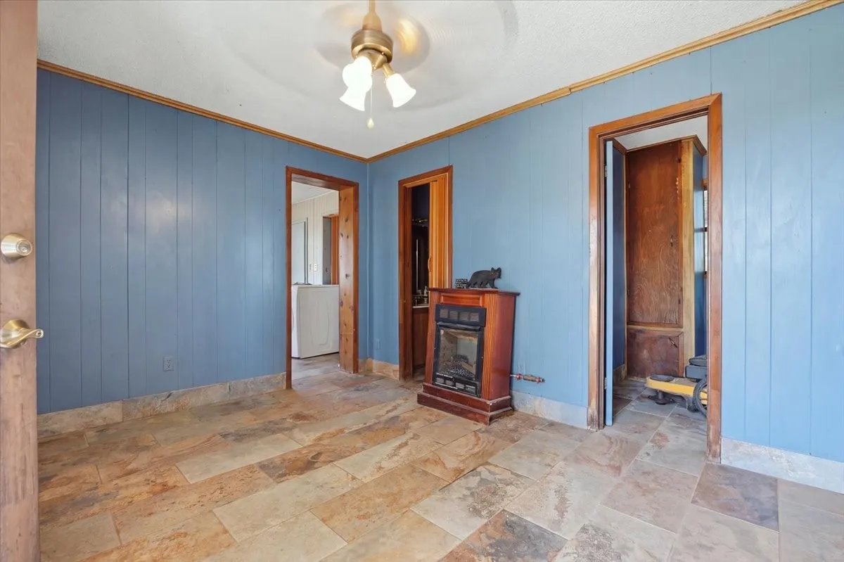 Single Family Residence For Sale in Eastland County , 6221 Highway 8, Desdemona, Texas 76445, 4 Bedroom, 3 Bathroom, 3 Garage spaces, 2,551 Sqft, built in 1980, mls#21363501, Real Estate Agent in Desdemona, Homes For Sale in Eastland county, Homes For Sale in Desdemona, Realtor in Desdemona Texas, Real Estate Brokerage Independent Realty Texas, Luminita Cordes Realtor