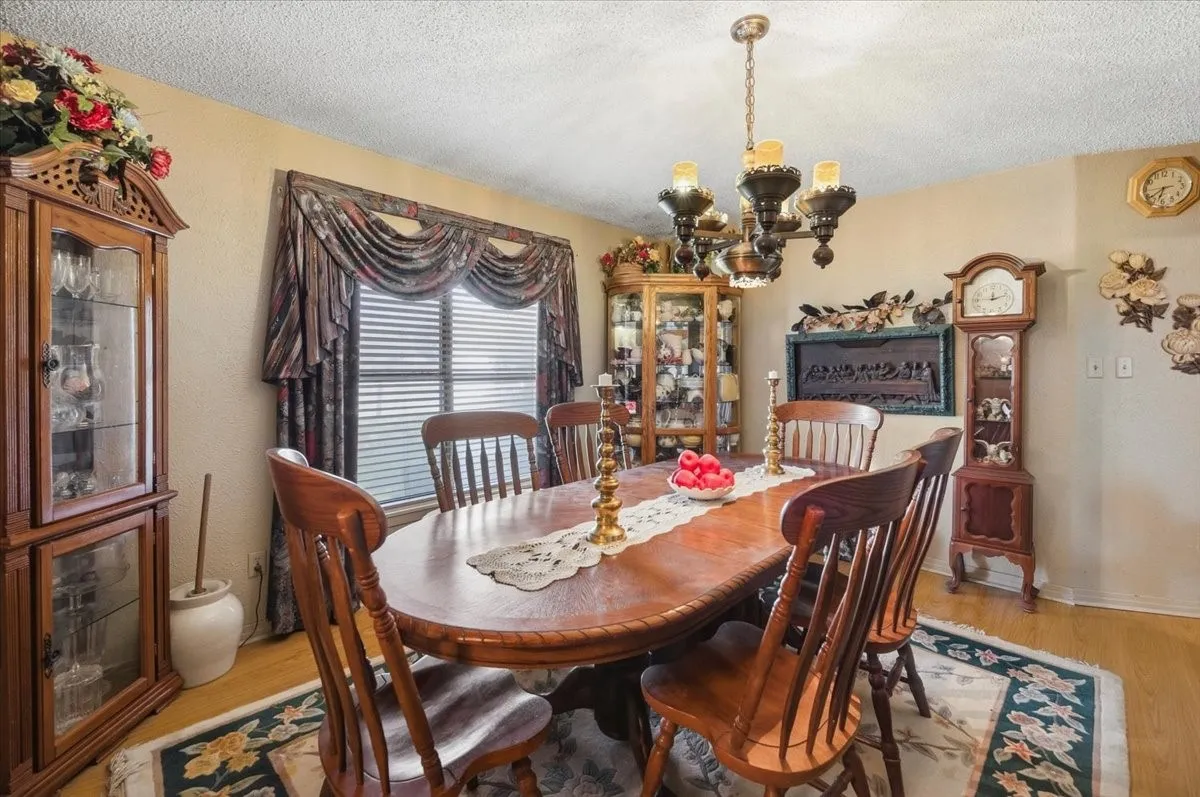 Single Family Residence For Sale in Eastland County , 6221 Highway 8, Desdemona, Texas 76445, 4 Bedroom, 3 Bathroom, 3 Garage spaces, 2,551 Sqft, built in 1980, mls#21363501, Real Estate Agent in Desdemona, Homes For Sale in Eastland county, Homes For Sale in Desdemona, Realtor in Desdemona Texas, Real Estate Brokerage Independent Realty Texas, Luminita Cordes Realtor