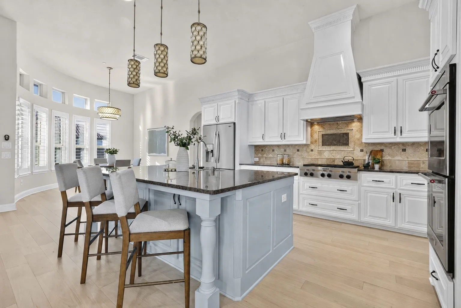 Single Family Residence For Sale in Denton County , 947 Running Bay, Frisco, Texas 75036, 5 Bedroom, 6 Bathroom, 3 Garage spaces, 5,494 Sqft, built in 2015, mls#21360650, Real Estate Agent in Frisco, Homes For Sale in Denton county, Homes For Sale in Frisco, Realtor in Frisco Texas, Real Estate Brokerage Independent Realty Texas, Luminita Cordes Realtor
