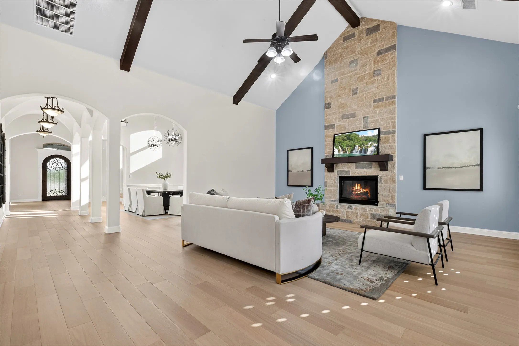 Single Family Residence For Sale in Denton County , 947 Running Bay, Frisco, Texas 75036, 5 Bedroom, 6 Bathroom, 3 Garage spaces, 5,494 Sqft, built in 2015, mls#21360650, Real Estate Agent in Frisco, Homes For Sale in Denton county, Homes For Sale in Frisco, Realtor in Frisco Texas, Real Estate Brokerage Independent Realty Texas, Luminita Cordes Realtor