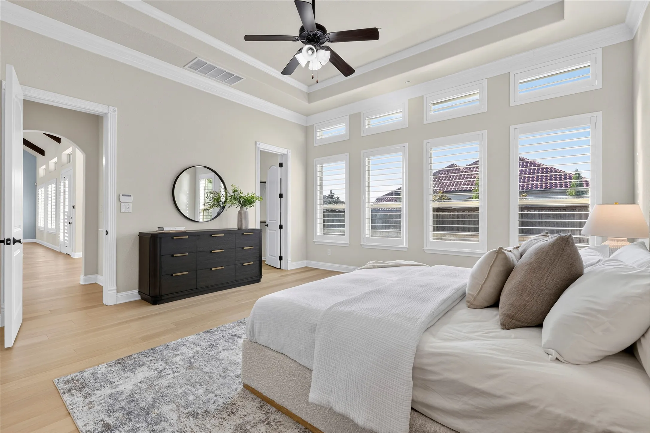 Single Family Residence For Sale in Denton County , 947 Running Bay, Frisco, Texas 75036, 5 Bedroom, 6 Bathroom, 3 Garage spaces, 5,494 Sqft, built in 2015, mls#21360650, Real Estate Agent in Frisco, Homes For Sale in Denton county, Homes For Sale in Frisco, Realtor in Frisco Texas, Real Estate Brokerage Independent Realty Texas, Luminita Cordes Realtor