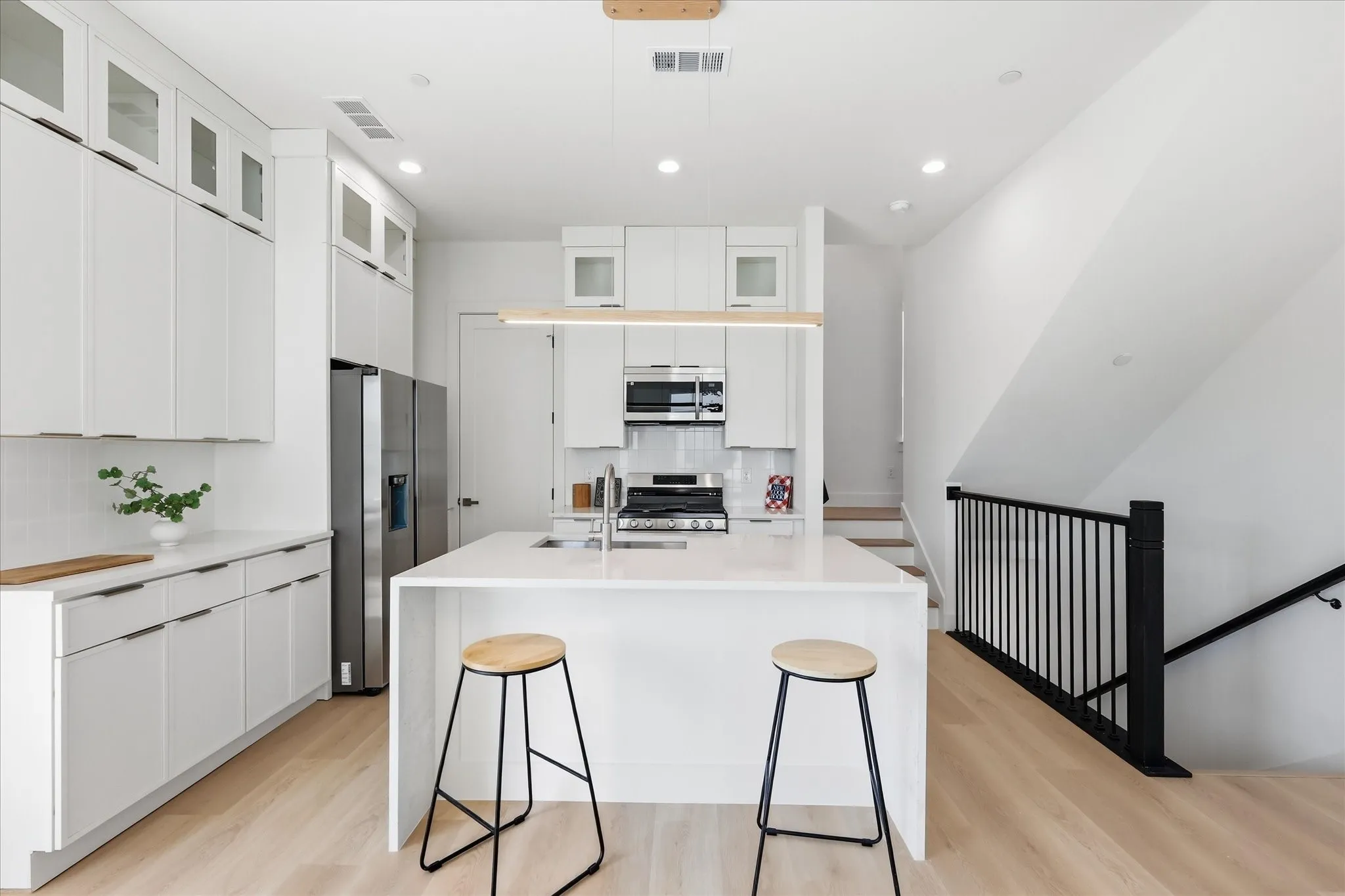 Townhouse For Sale in Dallas County , 4315 San Jacinto Street 302, Dallas, Texas 75204, 3 Bedroom, 8 Bathroom, 2 Garage spaces, 2,300 Sqft, built in 2026, mls#21363500, Real Estate Agent in Dallas, Homes For Sale in Dallas county, Homes For Sale in Dallas, Realtor in Dallas Texas, Real Estate Brokerage Independent Realty Texas, Luminita Cordes Realtor