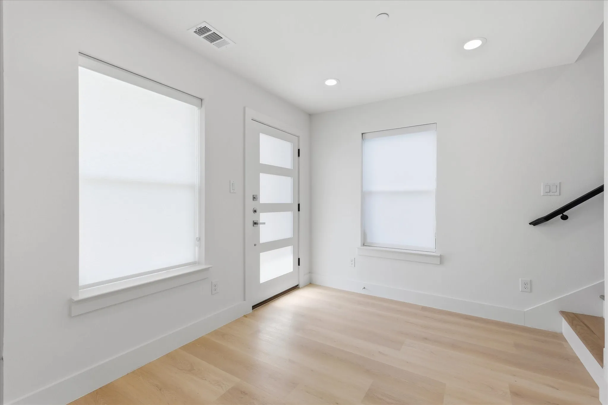 Townhouse For Sale in Dallas County , 4315 San Jacinto Street 302, Dallas, Texas 75204, 3 Bedroom, 8 Bathroom, 2 Garage spaces, 2,300 Sqft, built in 2026, mls#21363500, Real Estate Agent in Dallas, Homes For Sale in Dallas county, Homes For Sale in Dallas, Realtor in Dallas Texas, Real Estate Brokerage Independent Realty Texas, Luminita Cordes Realtor