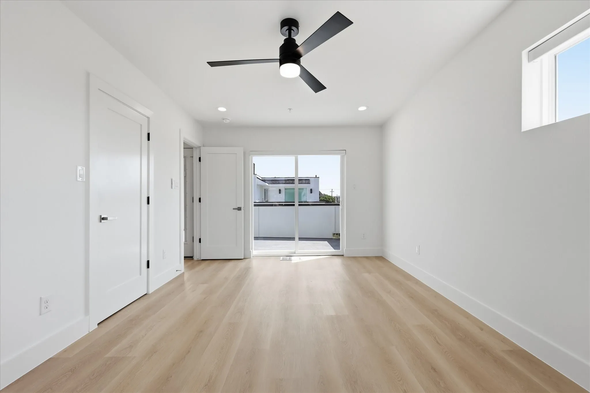 Townhouse For Sale in Dallas County , 4315 San Jacinto Street 302, Dallas, Texas 75204, 3 Bedroom, 8 Bathroom, 2 Garage spaces, 2,300 Sqft, built in 2026, mls#21363500, Real Estate Agent in Dallas, Homes For Sale in Dallas county, Homes For Sale in Dallas, Realtor in Dallas Texas, Real Estate Brokerage Independent Realty Texas, Luminita Cordes Realtor
