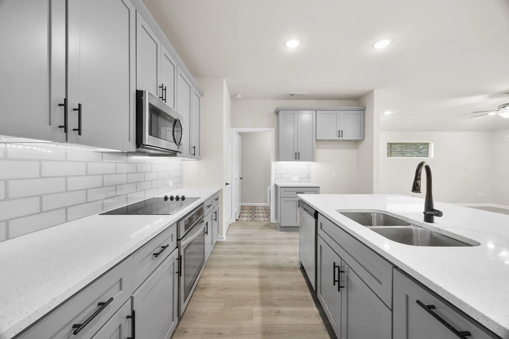 Single Family Residence For Sale in Collin County , 2409 Pacific Avenue, Anna, Texas 75409, 3 Bedroom, 2 Bathroom, 2 Garage spaces, 1,592 Sqft, built in 2022, mls#21362300, Real Estate Agent in Anna, Homes For Sale in Collin county, Homes For Sale in Anna, Realtor in Anna Texas, Real Estate Brokerage Independent Realty Texas, Luminita Cordes Realtor