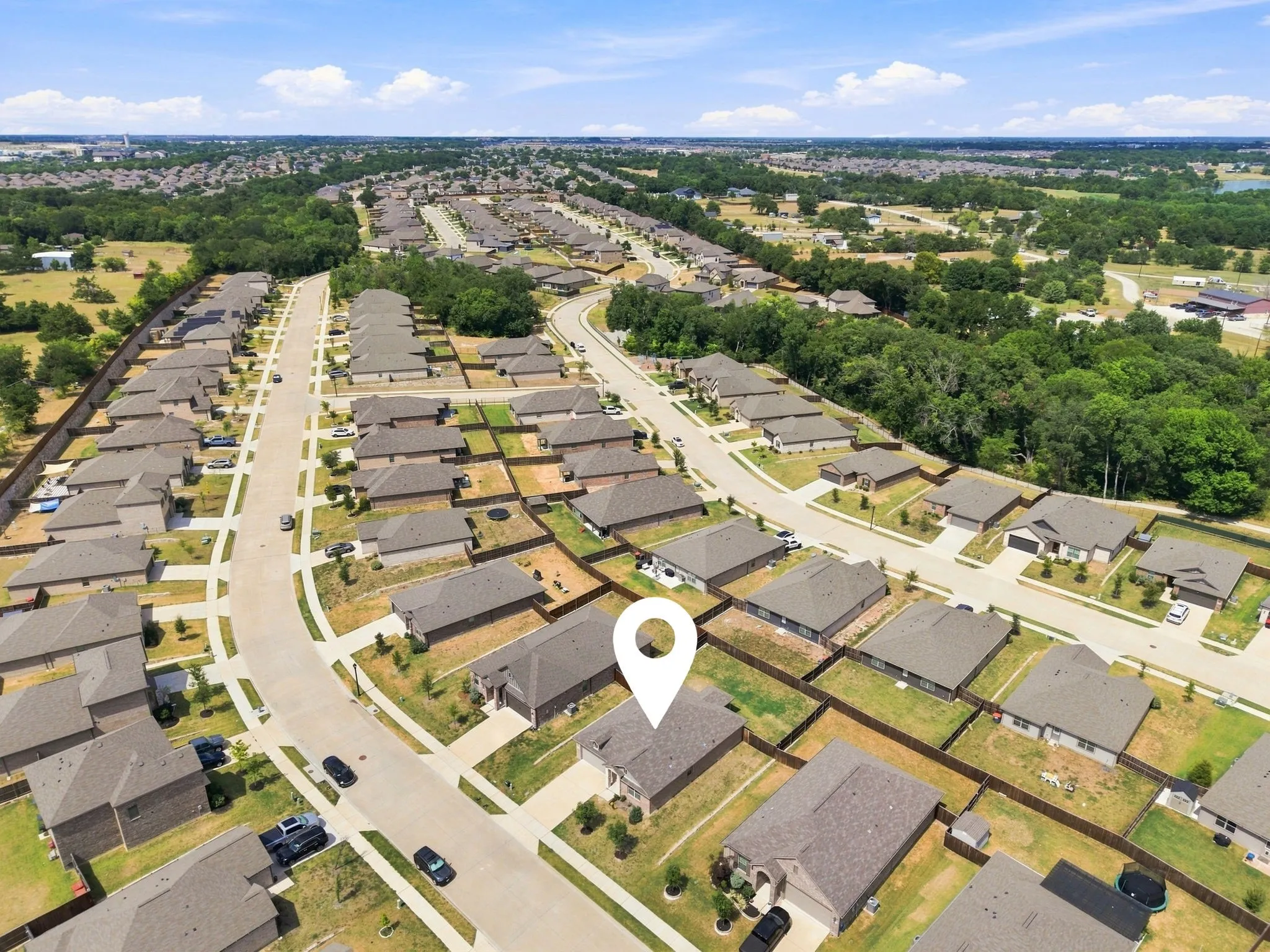 Single Family Residence For Sale in Collin County , 2409 Pacific Avenue, Anna, Texas 75409, 3 Bedroom, 2 Bathroom, 2 Garage spaces, 1,592 Sqft, built in 2022, mls#21362300, Real Estate Agent in Anna, Homes For Sale in Collin county, Homes For Sale in Anna, Realtor in Anna Texas, Real Estate Brokerage Independent Realty Texas, Luminita Cordes Realtor