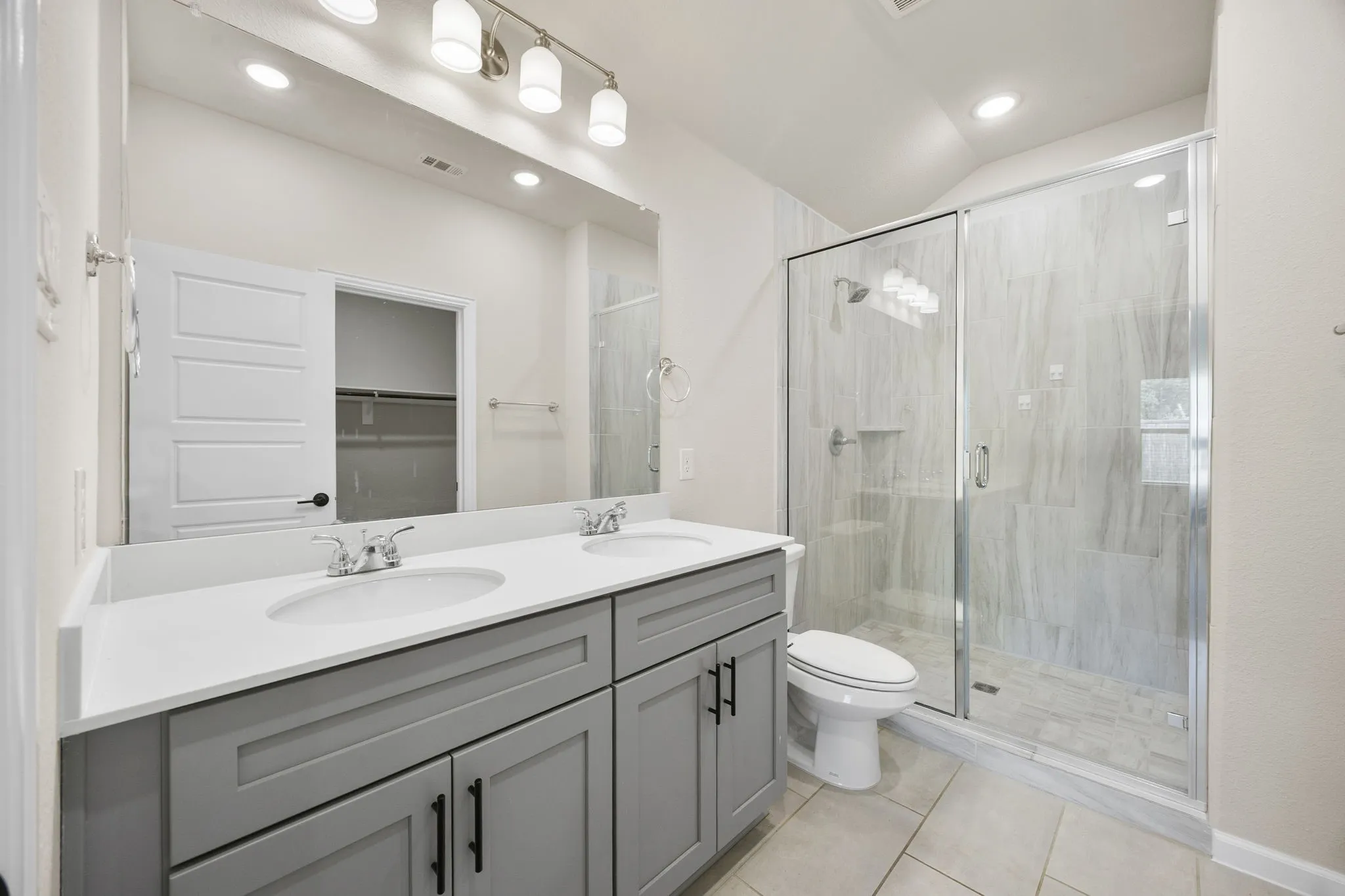 Single Family Residence For Sale in Collin County , 2409 Pacific Avenue, Anna, Texas 75409, 3 Bedroom, 2 Bathroom, 2 Garage spaces, 1,592 Sqft, built in 2022, mls#21362300, Real Estate Agent in Anna, Homes For Sale in Collin county, Homes For Sale in Anna, Realtor in Anna Texas, Real Estate Brokerage Independent Realty Texas, Luminita Cordes Realtor
