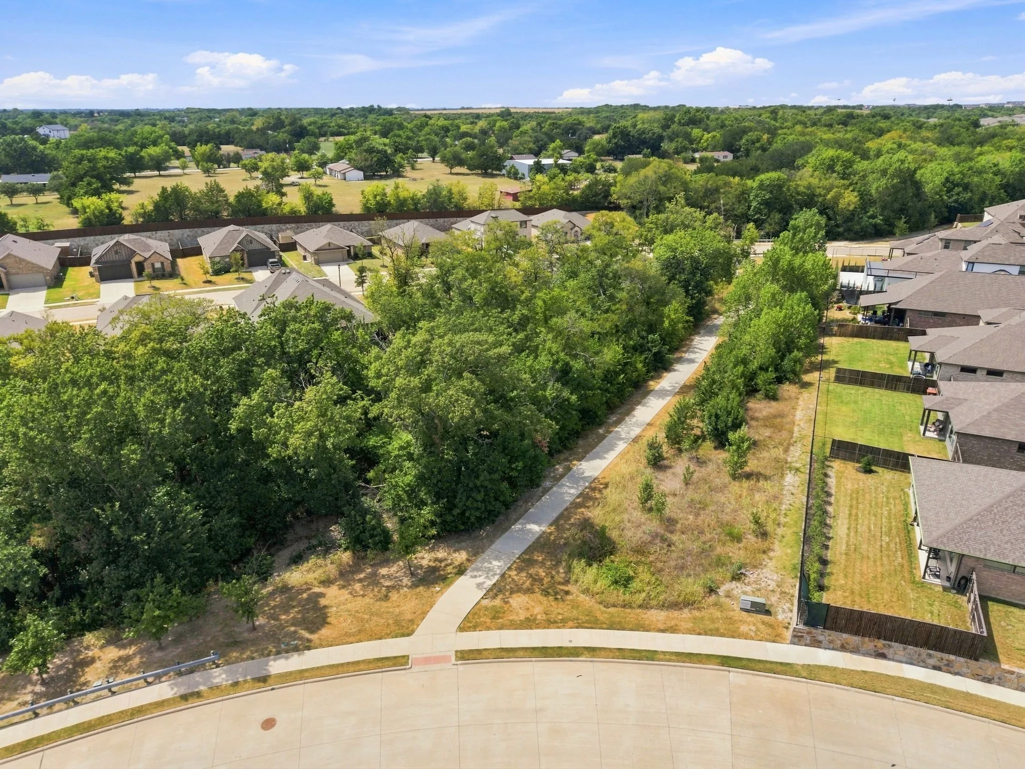 Single Family Residence For Sale in Collin County , 2409 Pacific Avenue, Anna, Texas 75409, 3 Bedroom, 2 Bathroom, 2 Garage spaces, 1,592 Sqft, built in 2022, mls#21362300, Real Estate Agent in Anna, Homes For Sale in Collin county, Homes For Sale in Anna, Realtor in Anna Texas, Real Estate Brokerage Independent Realty Texas, Luminita Cordes Realtor