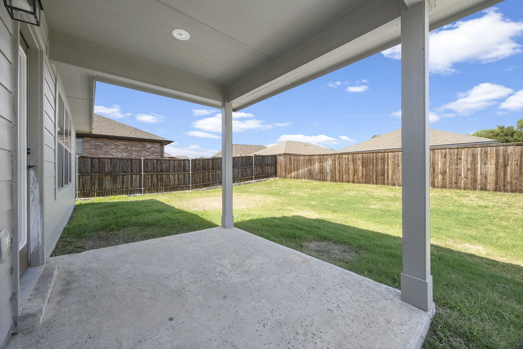 Single Family Residence For Sale in Collin County , 2409 Pacific Avenue, Anna, Texas 75409, 3 Bedroom, 2 Bathroom, 2 Garage spaces, 1,592 Sqft, built in 2022, mls#21362300, Real Estate Agent in Anna, Homes For Sale in Collin county, Homes For Sale in Anna, Realtor in Anna Texas, Real Estate Brokerage Independent Realty Texas, Luminita Cordes Realtor