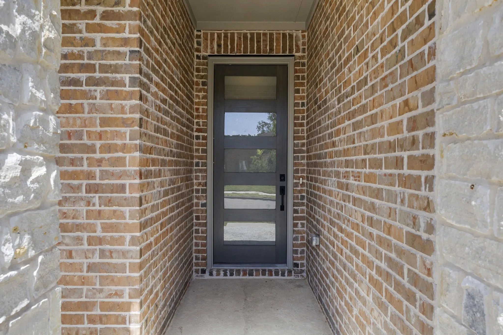 Single Family Residence For Sale in Collin County , 2409 Pacific Avenue, Anna, Texas 75409, 3 Bedroom, 2 Bathroom, 2 Garage spaces, 1,592 Sqft, built in 2022, mls#21362300, Real Estate Agent in Anna, Homes For Sale in Collin county, Homes For Sale in Anna, Realtor in Anna Texas, Real Estate Brokerage Independent Realty Texas, Luminita Cordes Realtor
