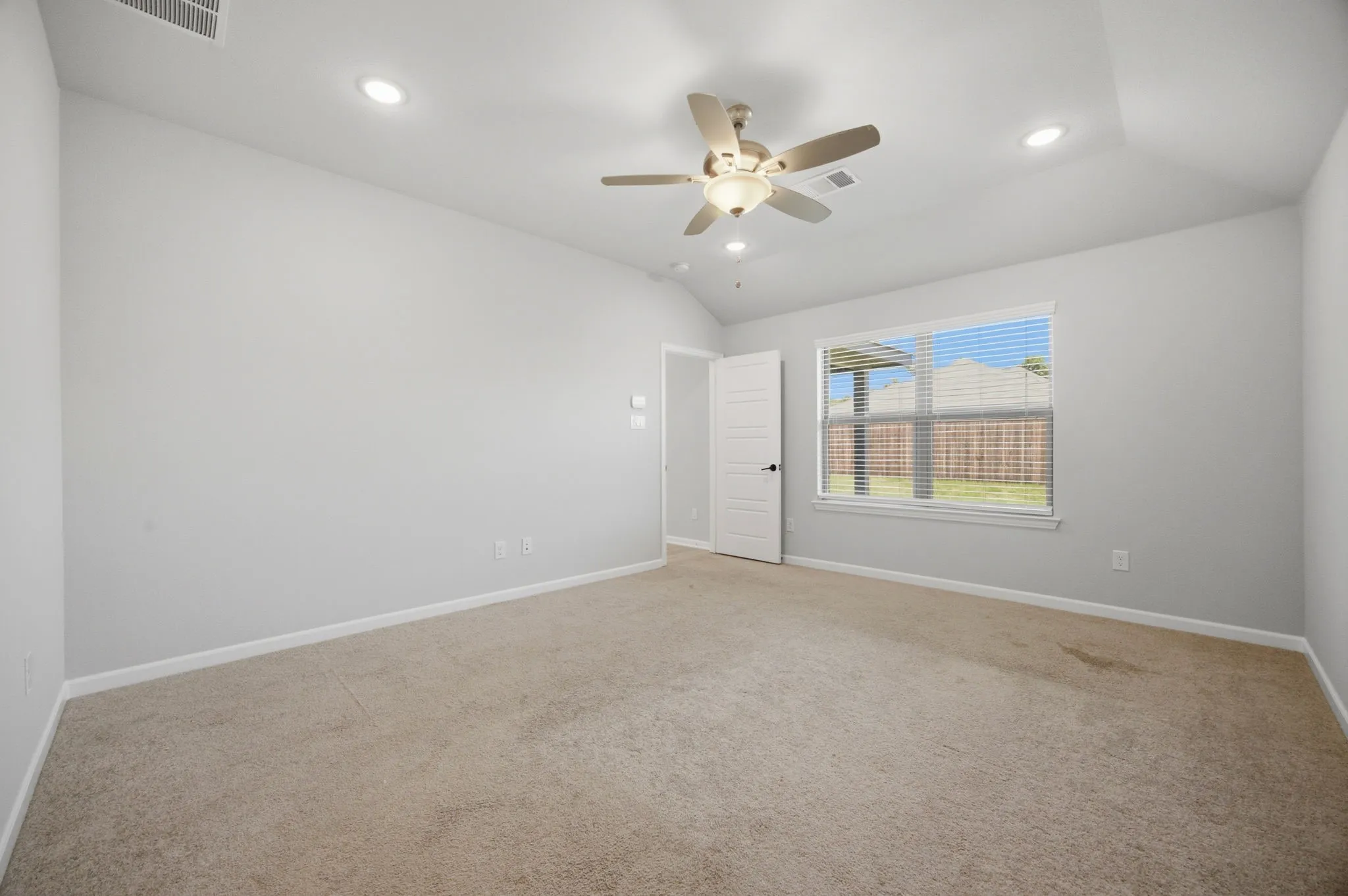 Single Family Residence For Sale in Collin County , 2409 Pacific Avenue, Anna, Texas 75409, 3 Bedroom, 2 Bathroom, 2 Garage spaces, 1,592 Sqft, built in 2022, mls#21362300, Real Estate Agent in Anna, Homes For Sale in Collin county, Homes For Sale in Anna, Realtor in Anna Texas, Real Estate Brokerage Independent Realty Texas, Luminita Cordes Realtor