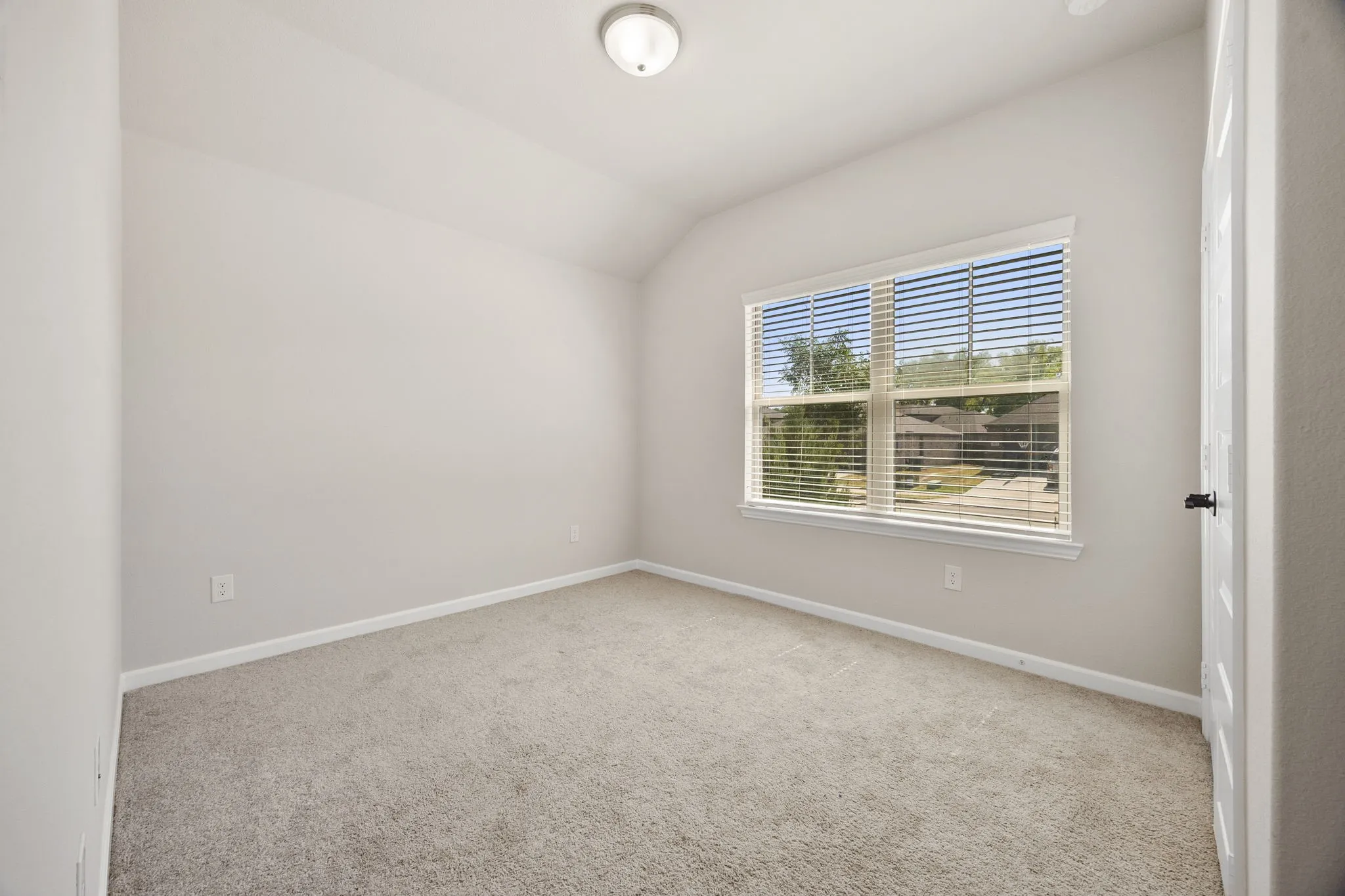 Single Family Residence For Sale in Collin County , 2409 Pacific Avenue, Anna, Texas 75409, 3 Bedroom, 2 Bathroom, 2 Garage spaces, 1,592 Sqft, built in 2022, mls#21362300, Real Estate Agent in Anna, Homes For Sale in Collin county, Homes For Sale in Anna, Realtor in Anna Texas, Real Estate Brokerage Independent Realty Texas, Luminita Cordes Realtor