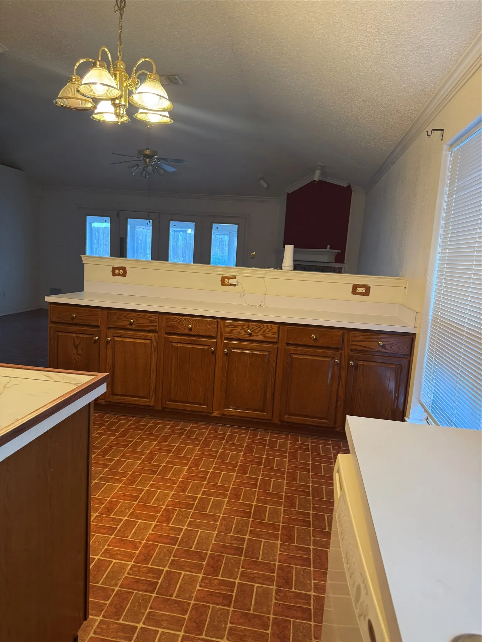 Single Family Residence For Sale in Tarrant County , 7309 Nohl Ranch Road, Fort Worth, Texas 76133, 3 Bedroom, 2 Bathroom, 2 Garage spaces, 1,903 Sqft, built in 1998, mls#21363524, Real Estate Agent in Fort Worth, Homes For Sale in Tarrant county, Homes For Sale in Fort Worth, Realtor in Fort Worth Texas, Real Estate Brokerage Independent Realty Texas, Luminita Cordes Realtor