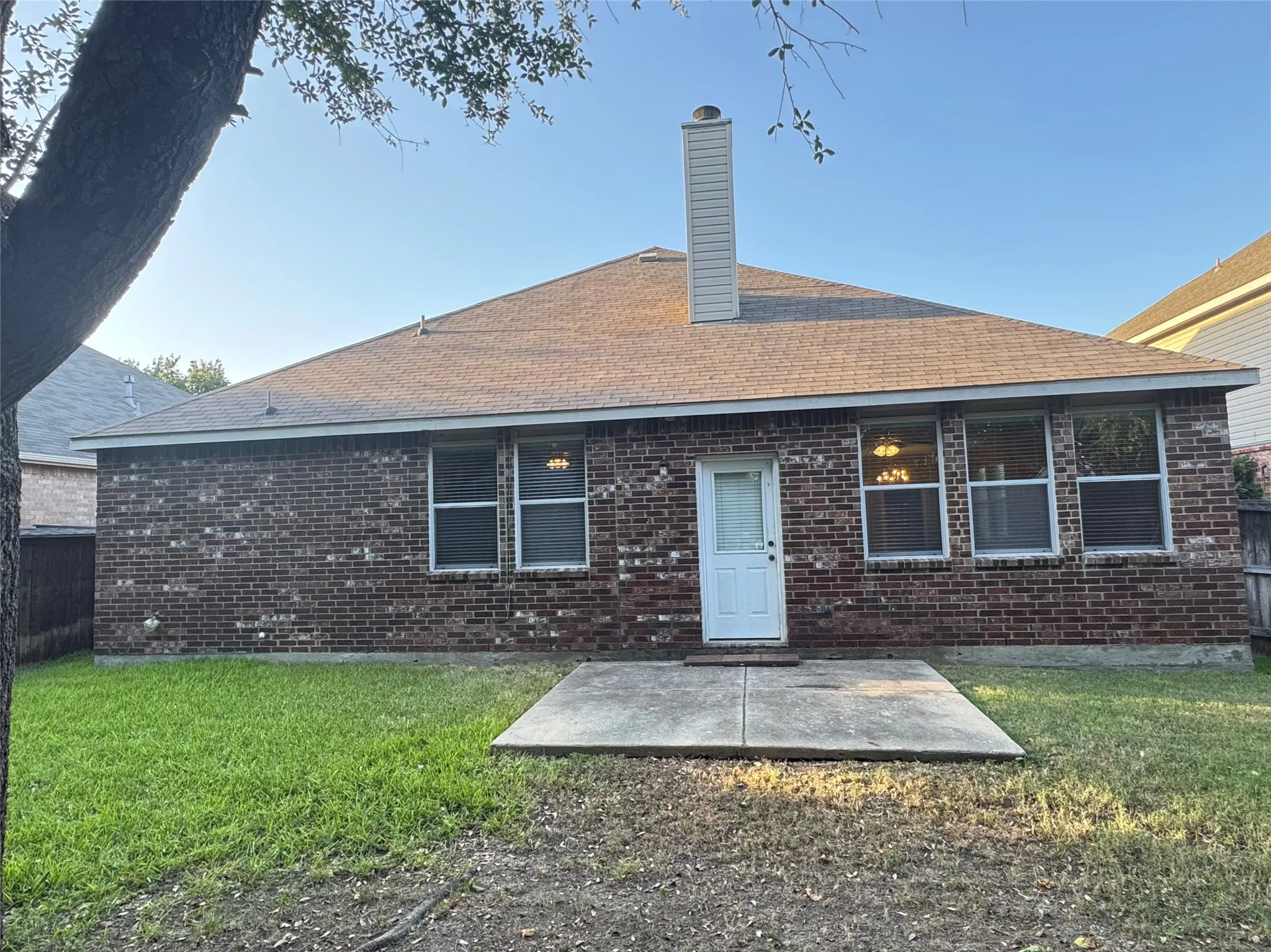 Single Family Residence For Rent in Collin County , 4001 Hawkins Drive, Mc Kinney, Texas 75072, 4 Bedroom, 2 Bathroom, 2 Garage spaces, 2,030 Sqft, built in 2002, mls#21359918, Real Estate Agent in Mc Kinney, Homes For Rent in Collin county, Homes For Rent in Mc Kinney, Realtor in Mc Kinney Texas, Real Estate Brokerage Independent Realty Texas, Luminita Cordes Realtor
