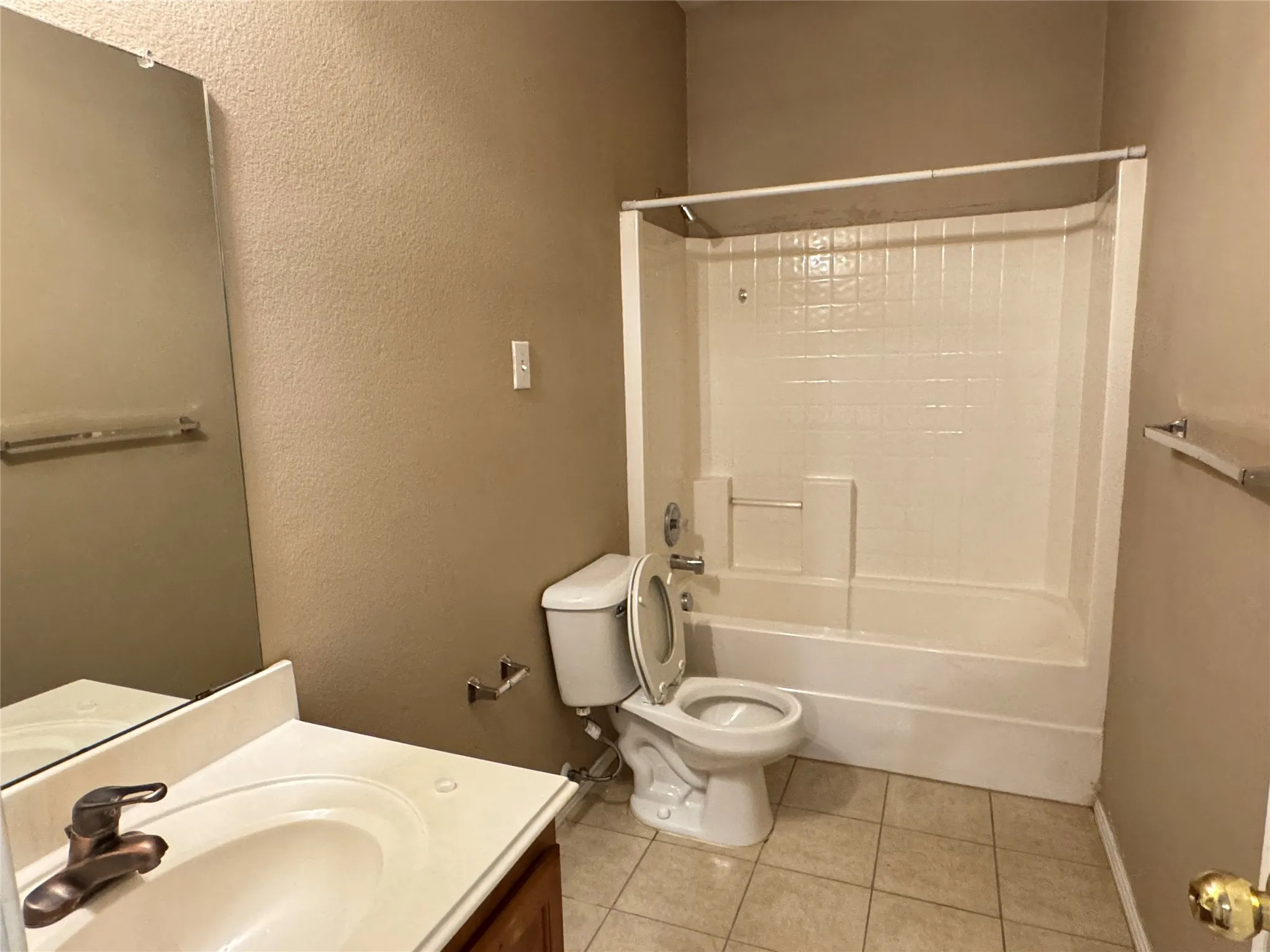 Single Family Residence For Rent in Collin County , 4001 Hawkins Drive, Mc Kinney, Texas 75072, 4 Bedroom, 2 Bathroom, 2 Garage spaces, 2,030 Sqft, built in 2002, mls#21359918, Real Estate Agent in Mc Kinney, Homes For Rent in Collin county, Homes For Rent in Mc Kinney, Realtor in Mc Kinney Texas, Real Estate Brokerage Independent Realty Texas, Luminita Cordes Realtor
