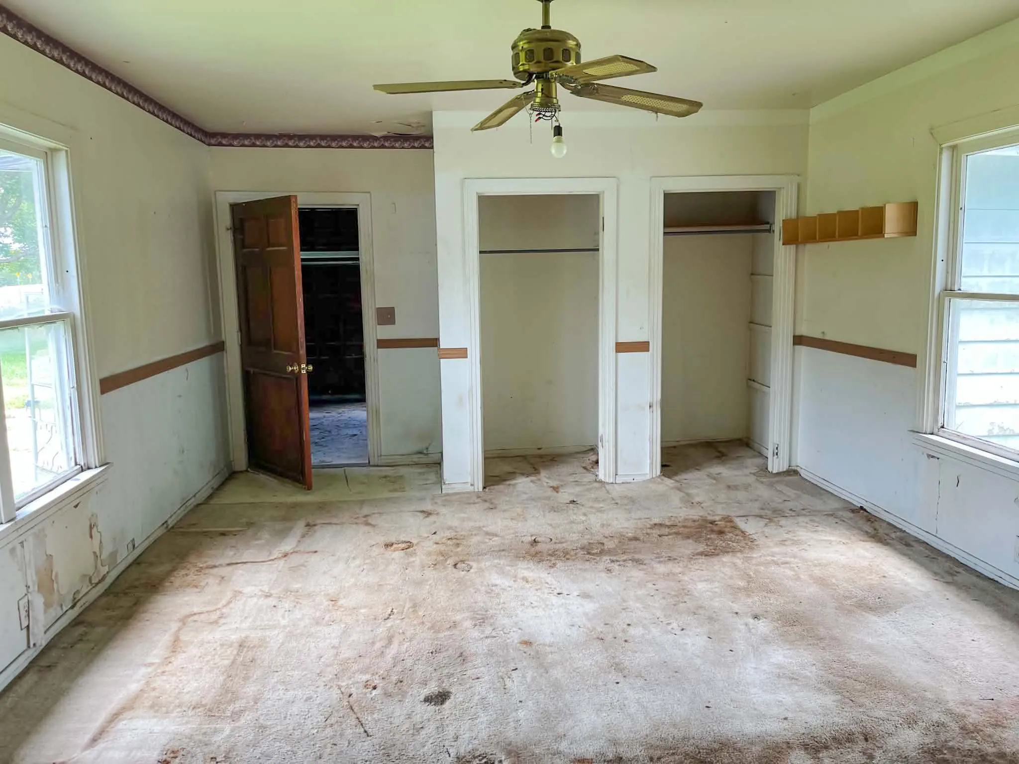 Farm For Sale in Hunt County , 5457 Fm 2874, Commerce, Texas 75428, 4 Bedroom, 2 Bathroom, 2 Garage spaces, 2,020 Sqft, built in 1975, mls#21363533, Real Estate Agent in Commerce, Homes For Sale in Hunt county, Homes For Sale in Commerce, Realtor in Commerce Texas, Real Estate Brokerage Independent Realty Texas, Luminita Cordes Realtor