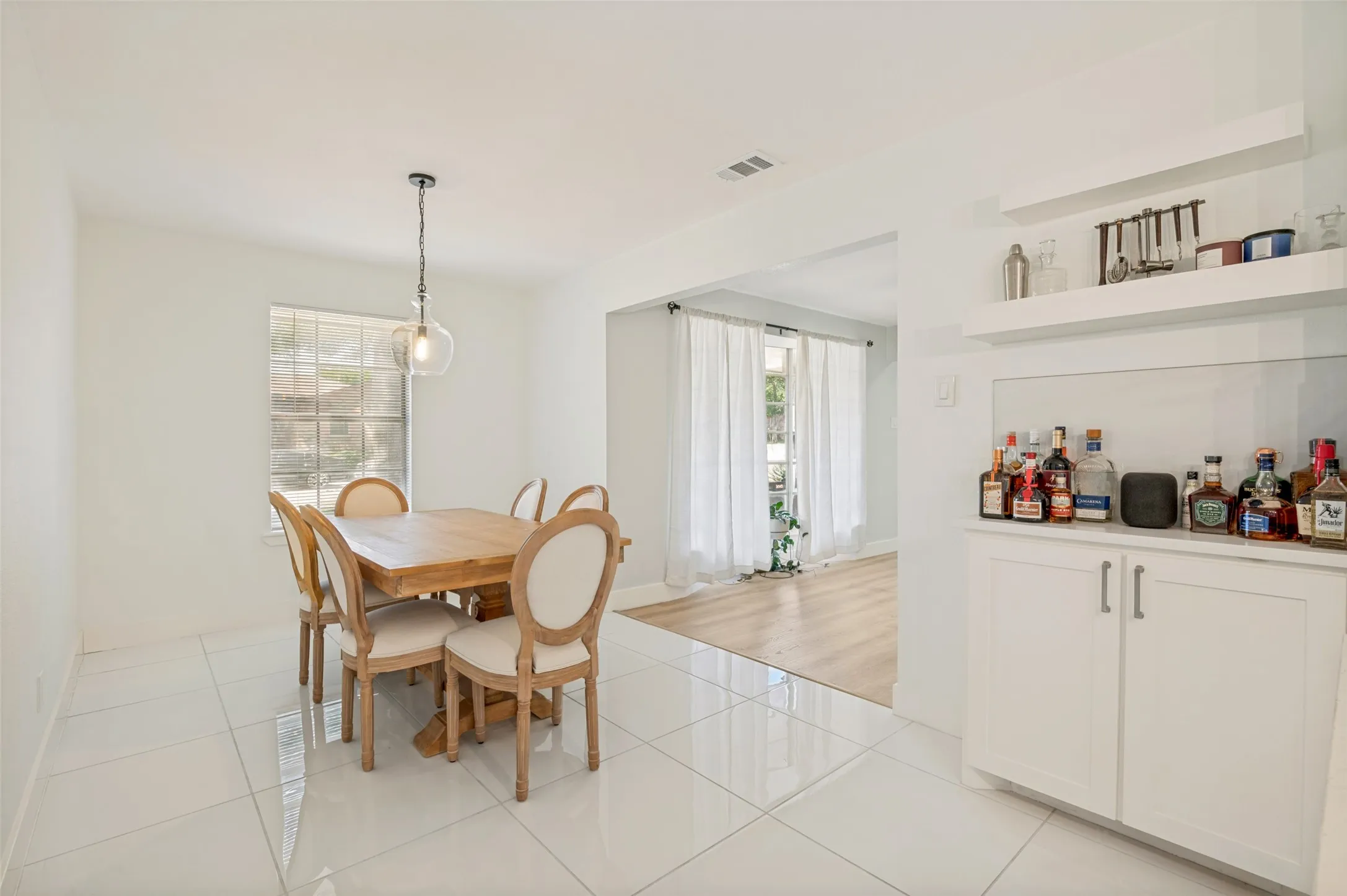 built in bar area off the dining room makes entertaining a breeze