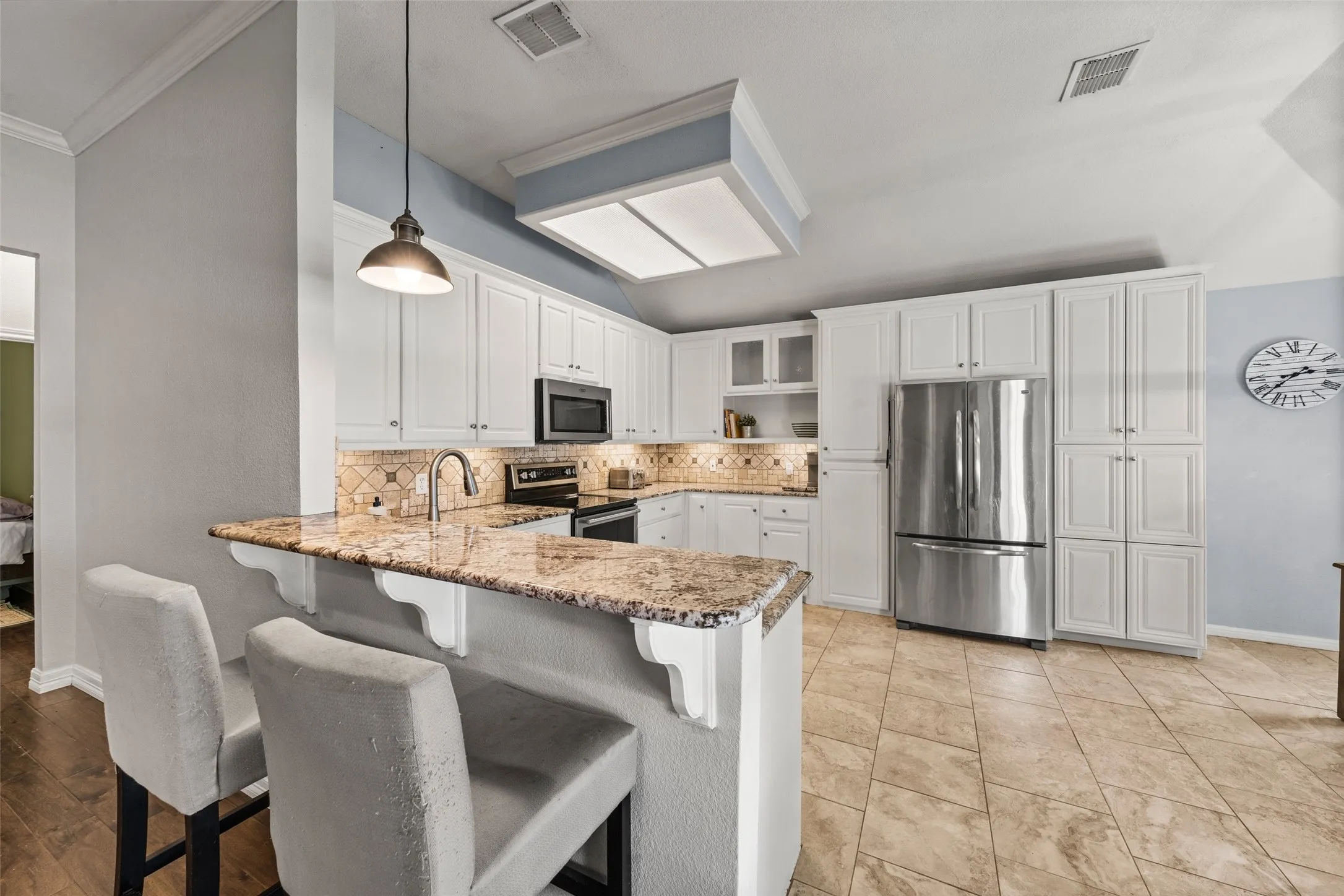 Single Family Residence For Sale in Mc Lennan County , 643 Woodard Lane, Bruceville Eddy, Texas 76630, 3 Bedroom, 2 Bathroom, 2 Garage spaces, 1,707 Sqft, built in 2005, mls#21363032, Real Estate Agent in Bruceville Eddy, Homes For Sale in Mc Lennan county, Homes For Sale in Bruceville Eddy, Realtor in Bruceville Eddy Texas, Real Estate Brokerage Independent Realty Texas, Luminita Cordes Realtor