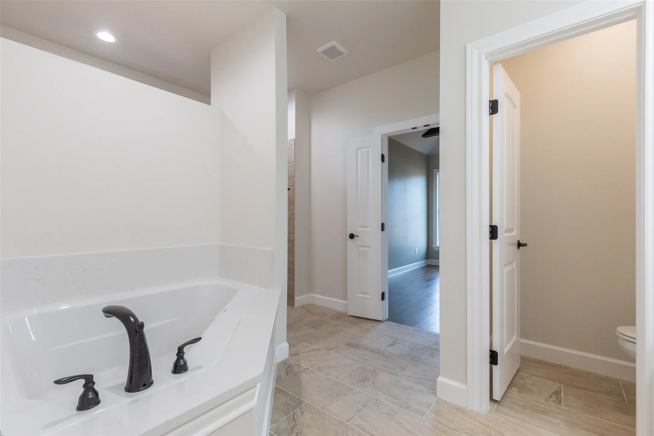 Single Family Residence For Sale in Taylor County , 6734 Lantana Avenue, Abilene, Texas 79606, 4 Bedroom, 3 Bathroom, 2 Garage spaces, 2,460 Sqft, built in 2026, mls#21363556, Real Estate Agent in Abilene, Homes For Sale in Taylor county, Homes For Sale in Abilene, Realtor in Abilene Texas, Real Estate Brokerage Independent Realty Texas, Luminita Cordes Realtor