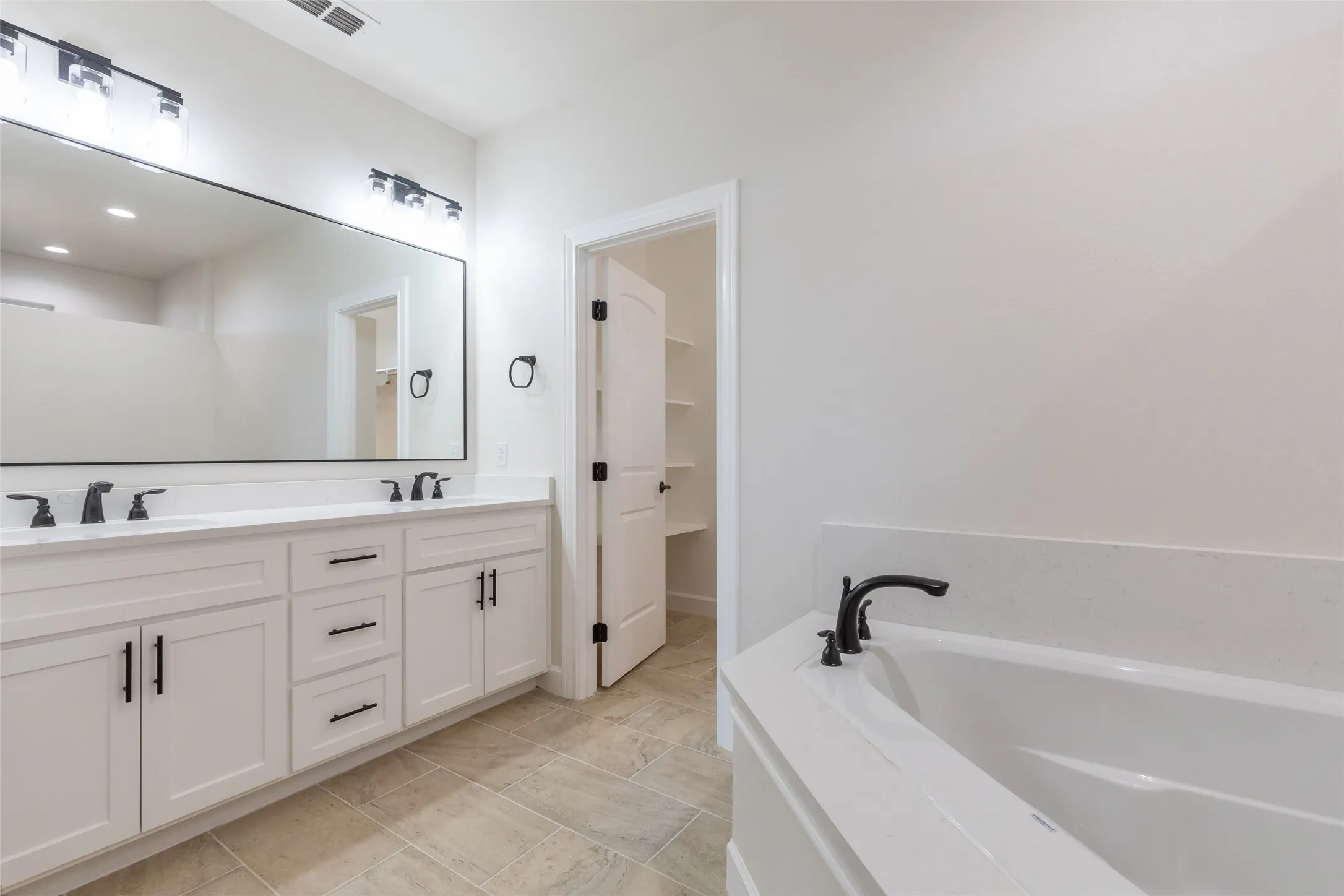 Single Family Residence For Sale in Taylor County , 6734 Lantana Avenue, Abilene, Texas 79606, 4 Bedroom, 3 Bathroom, 2 Garage spaces, 2,460 Sqft, built in 2026, mls#21363556, Real Estate Agent in Abilene, Homes For Sale in Taylor county, Homes For Sale in Abilene, Realtor in Abilene Texas, Real Estate Brokerage Independent Realty Texas, Luminita Cordes Realtor