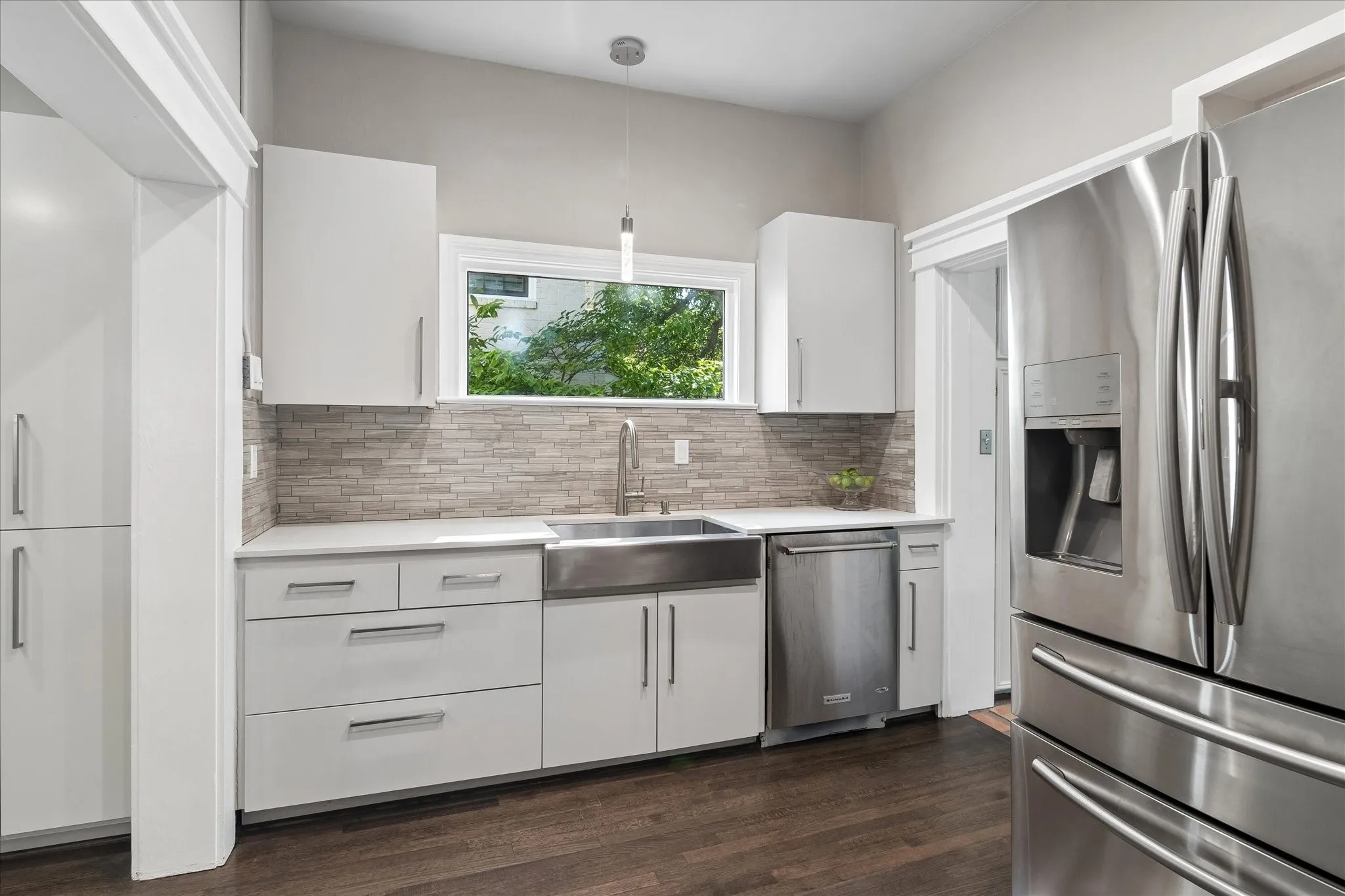 Single Family Residence For Rent in Dallas County , 5712 Goliad Avenue, Dallas, Texas 75206, 4 Bedroom, 3 Bathroom, Garage spaces, 3,072 Sqft, built in 1915, Price $8,250, mls#21363136, Real Estate Agent in Dallas, Homes For Rent in Dallas county, Homes For Rent in Dallas, Realtor in Dallas Texas, Real Estate Brokerage Independent Realty Texas, Luminita Cordes Realtor