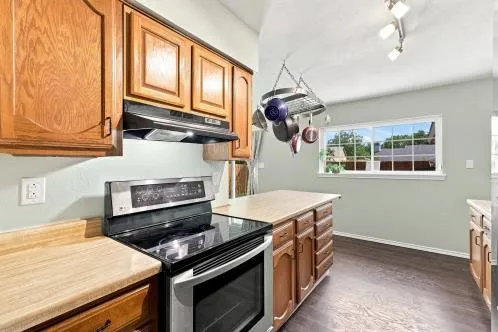 Single Family Residence For Sale in Collin County , 1302 Rivercrest Boulevard, Allen, Texas 75002, 3 Bedroom, 2 Bathroom, 2 Garage spaces, 1,430 Sqft, built in 1983, mls#21359541, Real Estate Agent in Allen, Homes For Sale in Collin county, Homes For Sale in Allen, Realtor in Allen Texas, Real Estate Brokerage Independent Realty Texas, Luminita Cordes Realtor