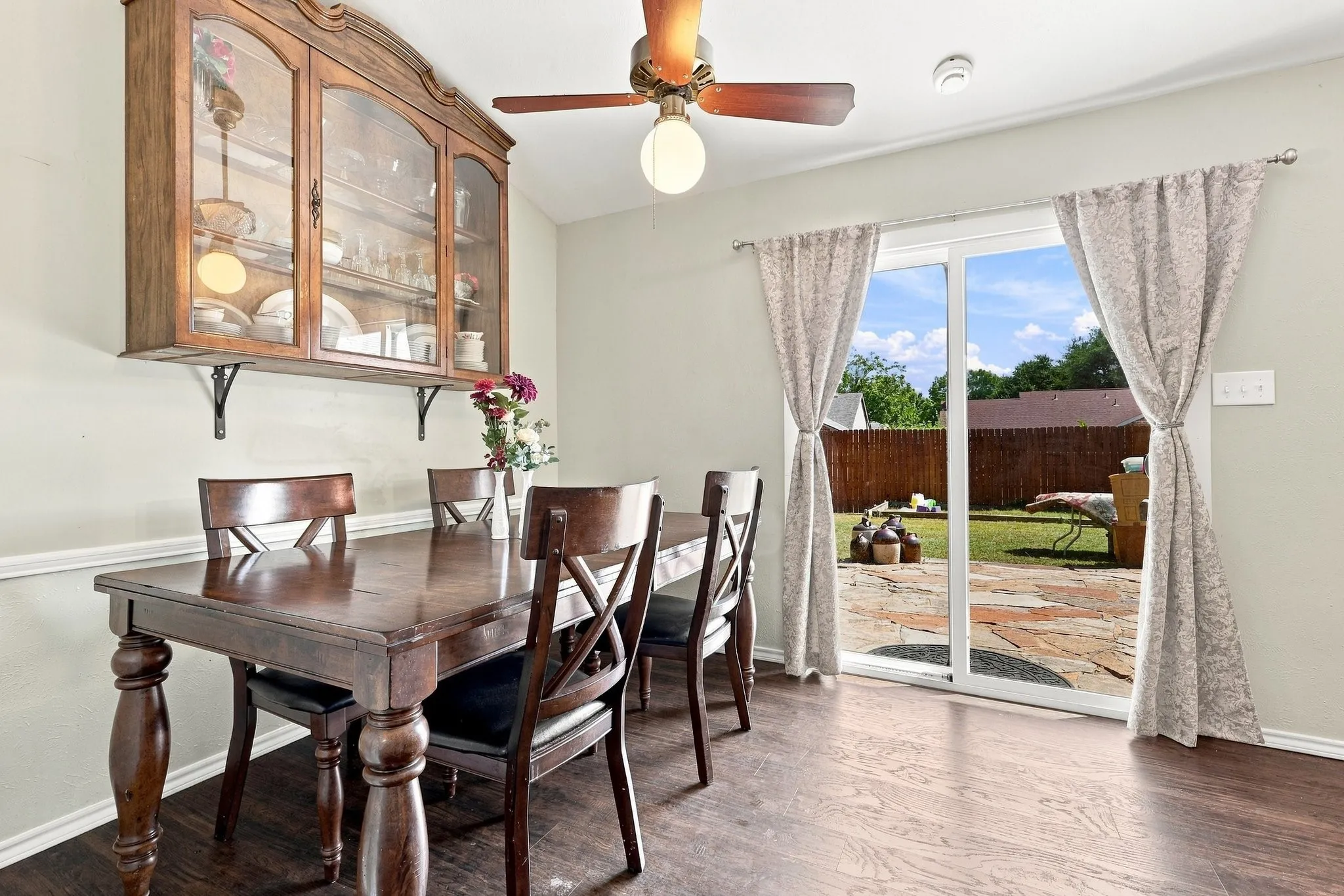 Single Family Residence For Sale in Collin County , 1302 Rivercrest Boulevard, Allen, Texas 75002, 3 Bedroom, 2 Bathroom, 2 Garage spaces, 1,430 Sqft, built in 1983, mls#21359541, Real Estate Agent in Allen, Homes For Sale in Collin county, Homes For Sale in Allen, Realtor in Allen Texas, Real Estate Brokerage Independent Realty Texas, Luminita Cordes Realtor