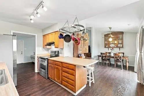 Single Family Residence For Sale in Collin County , 1302 Rivercrest Boulevard, Allen, Texas 75002, 3 Bedroom, 2 Bathroom, 2 Garage spaces, 1,430 Sqft, built in 1983, mls#21359541, Real Estate Agent in Allen, Homes For Sale in Collin county, Homes For Sale in Allen, Realtor in Allen Texas, Real Estate Brokerage Independent Realty Texas, Luminita Cordes Realtor