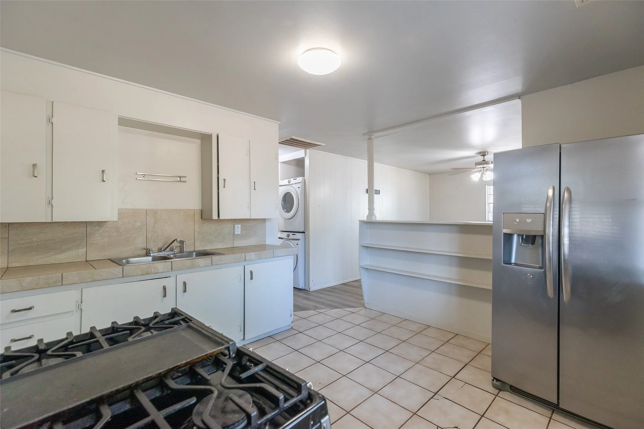 Single Family Residence For Sale in Taylor County , 3126 S 4th Street, Abilene, Texas 79605, 2 Bedroom, 1 Bathroom, 1 Garage spaces, 810 Sqft, built in 1962, mls#21350345, Real Estate Agent in Abilene, Homes For Sale in Taylor county, Homes For Sale in Abilene, Realtor in Abilene Texas, Real Estate Brokerage Independent Realty Texas, Luminita Cordes Realtor